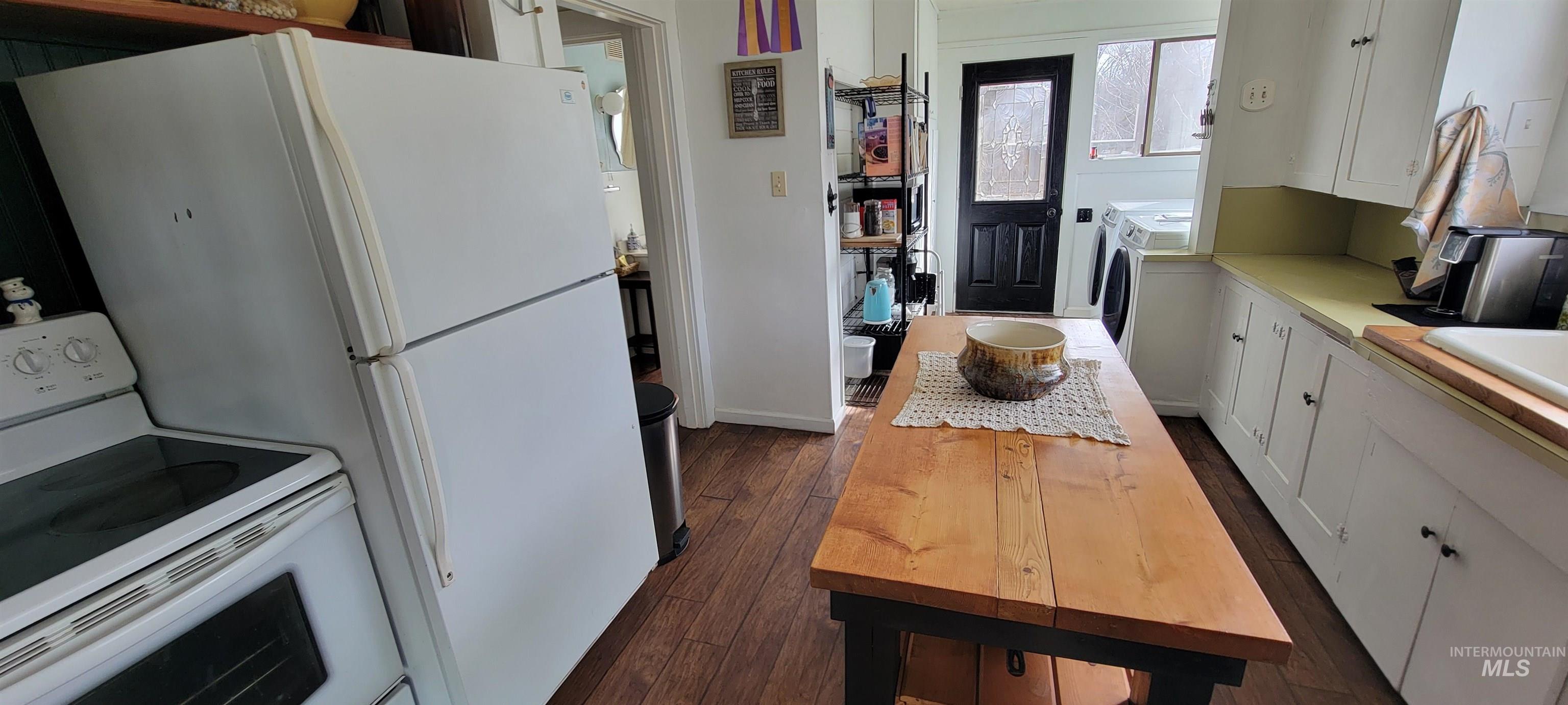 426 Hwy 12 E, Pomeroy, Washington 99347, 4 Bedrooms, 2 Bathrooms, Residential For Sale, Price $395,000, 98979045