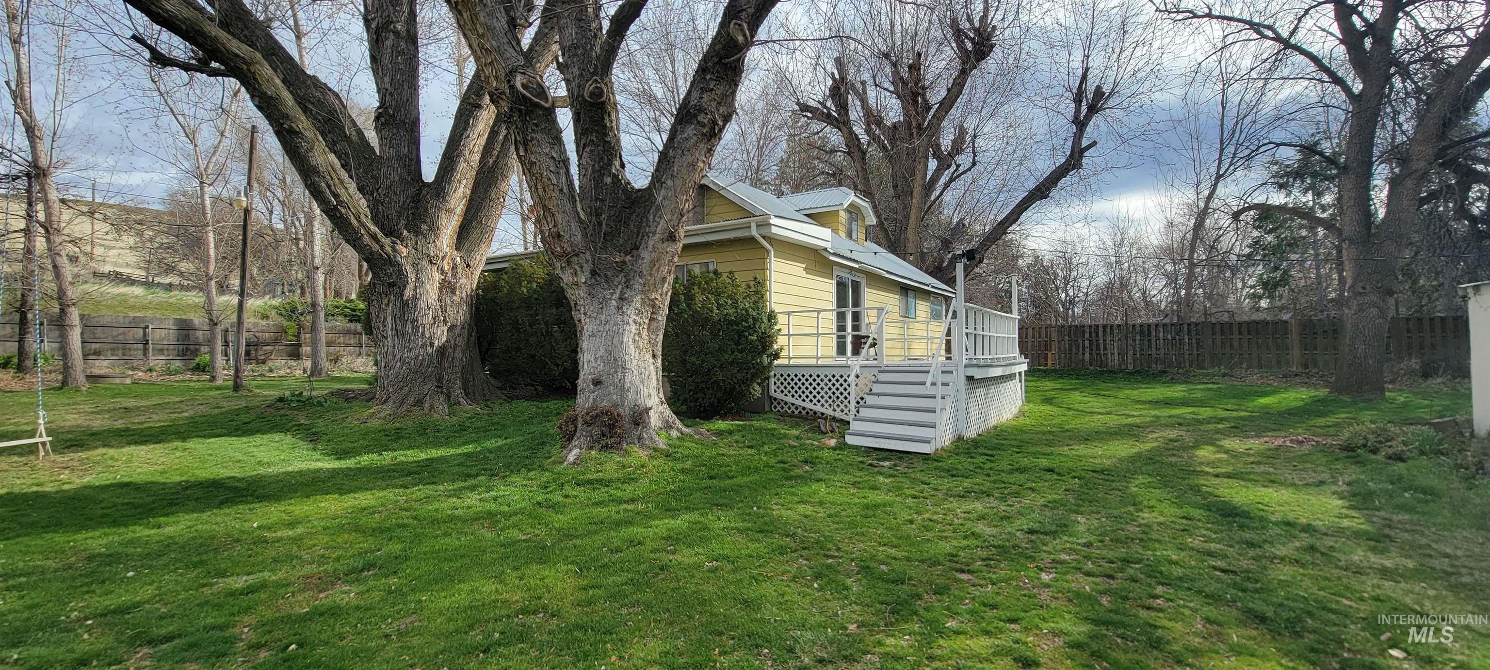 426 Hwy 12 E, Pomeroy, Washington 99347, 4 Bedrooms, 2 Bathrooms, Residential For Sale, Price $395,000, 98979045