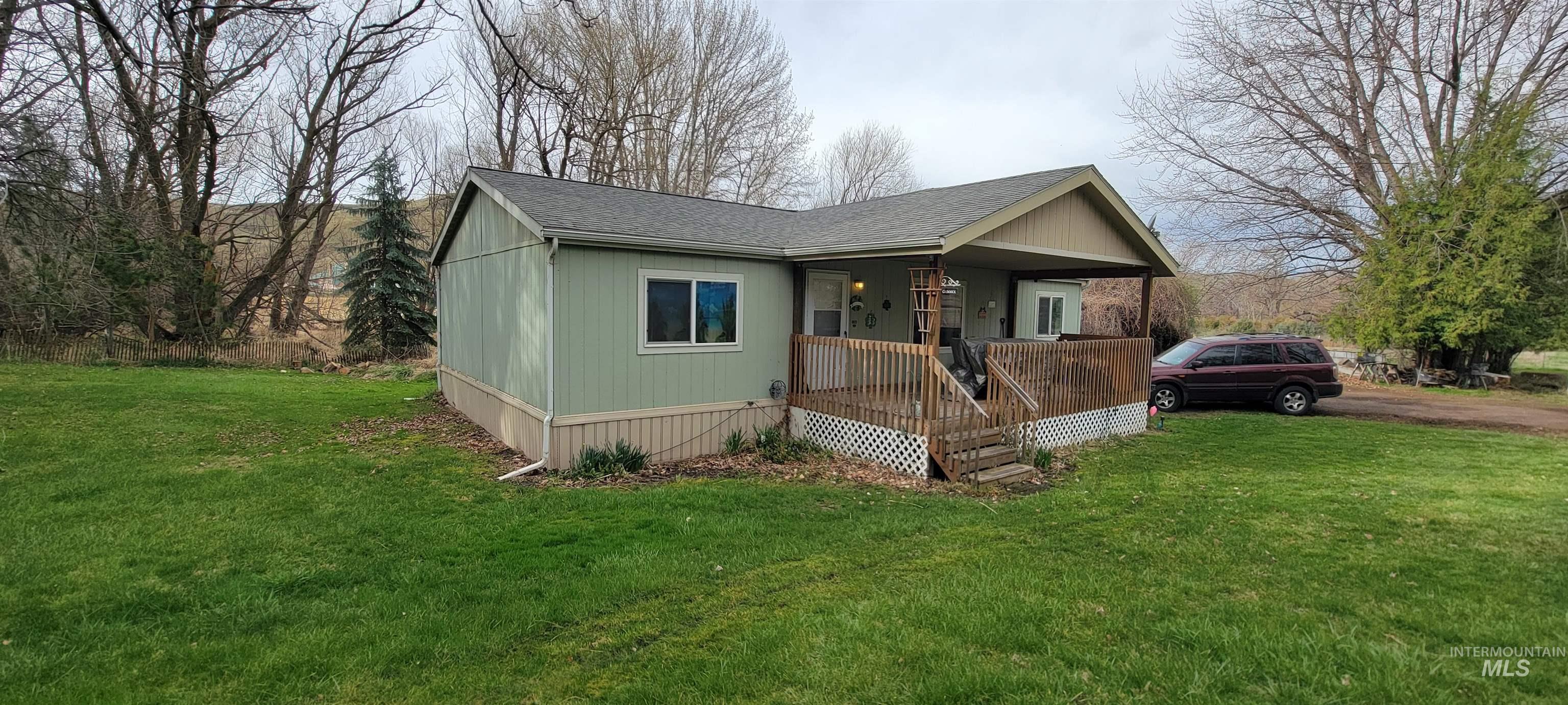 426 Hwy 12 E, Pomeroy, Washington 99347, 4 Bedrooms, 2 Bathrooms, Residential For Sale, Price $395,000, 98979045