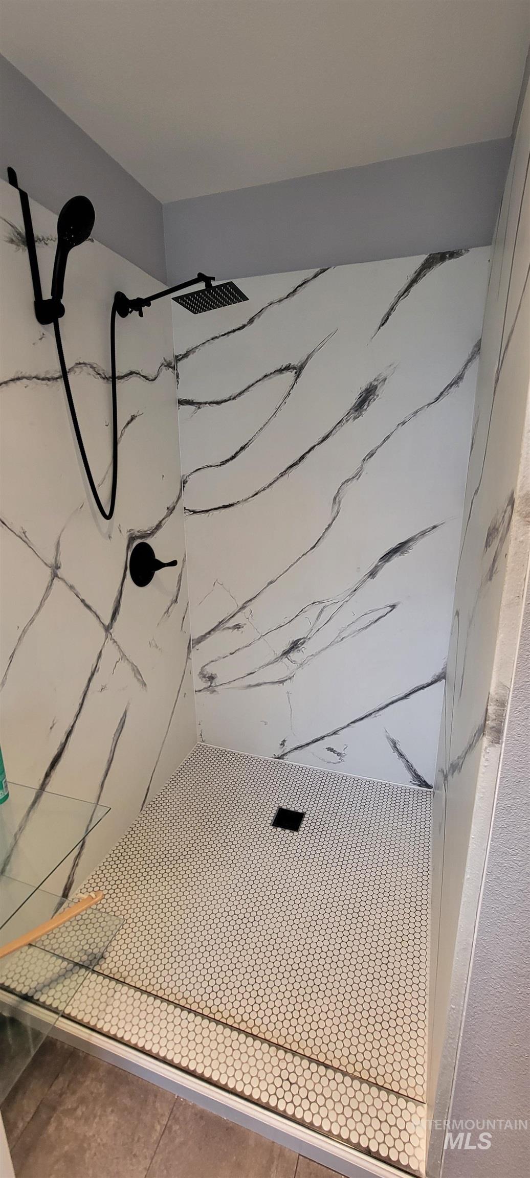 426 Hwy 12 E, Pomeroy, Washington 99347, 4 Bedrooms, 2 Bathrooms, Residential For Sale, Price $395,000,MLS 98979045