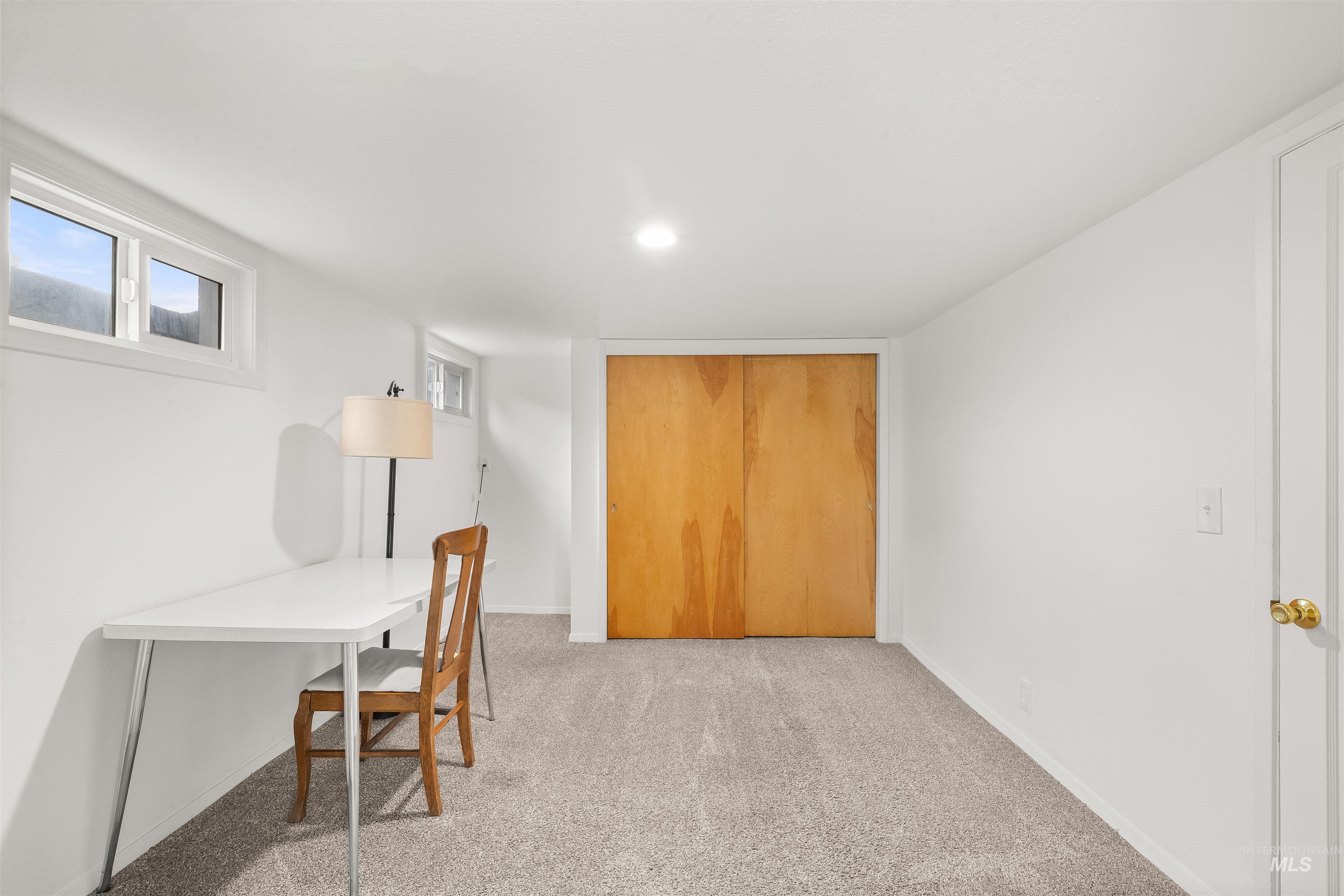 1744 Valleyview Drive, Clarkston, Washington 99403, 3 Bedrooms, 2.5 Bathrooms, Residential For Sale, Price $589,000, 98979048