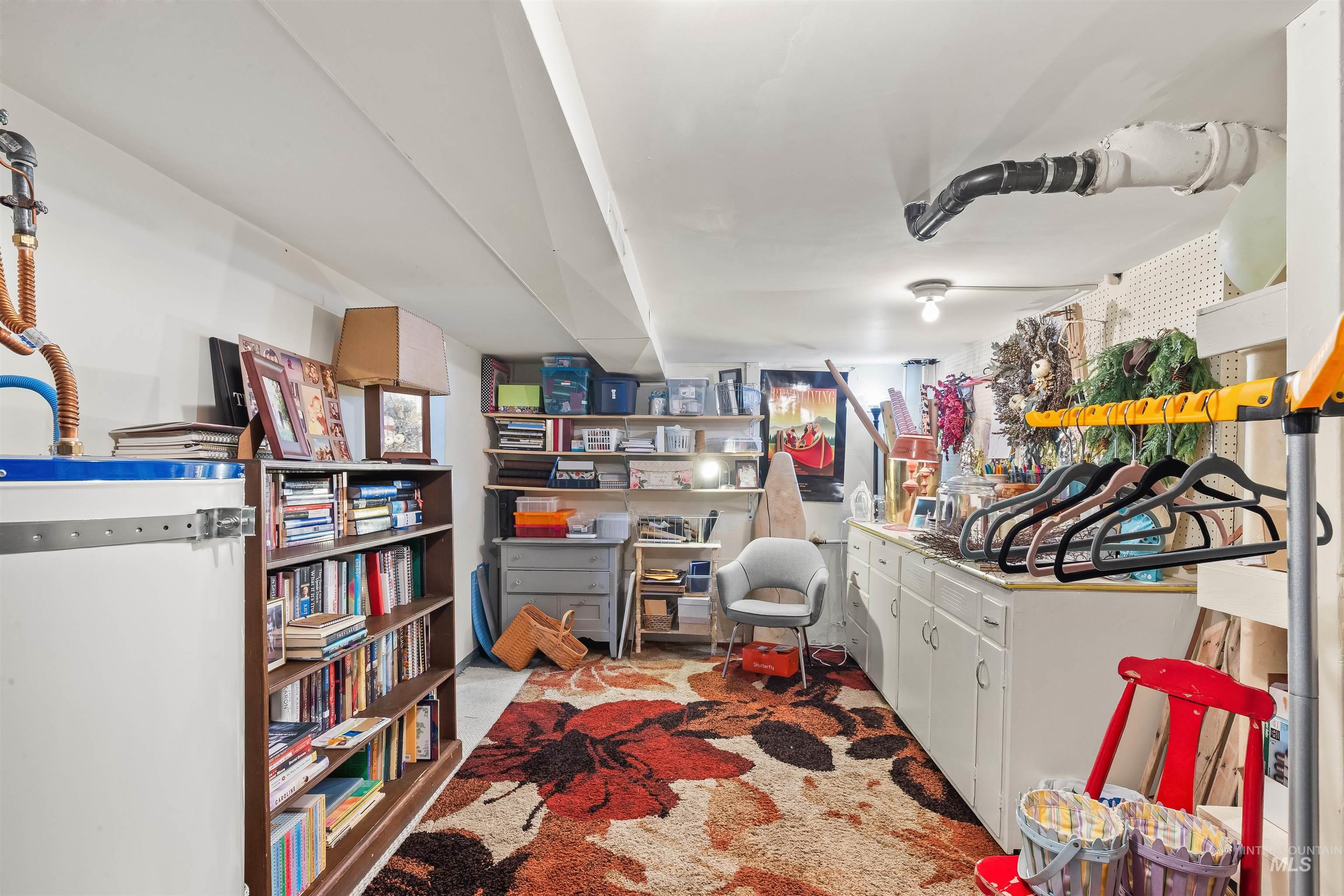 1744 Valleyview Drive, Clarkston, Washington 99403, 3 Bedrooms, 2.5 Bathrooms, Residential For Sale, Price $589,000, 98979048