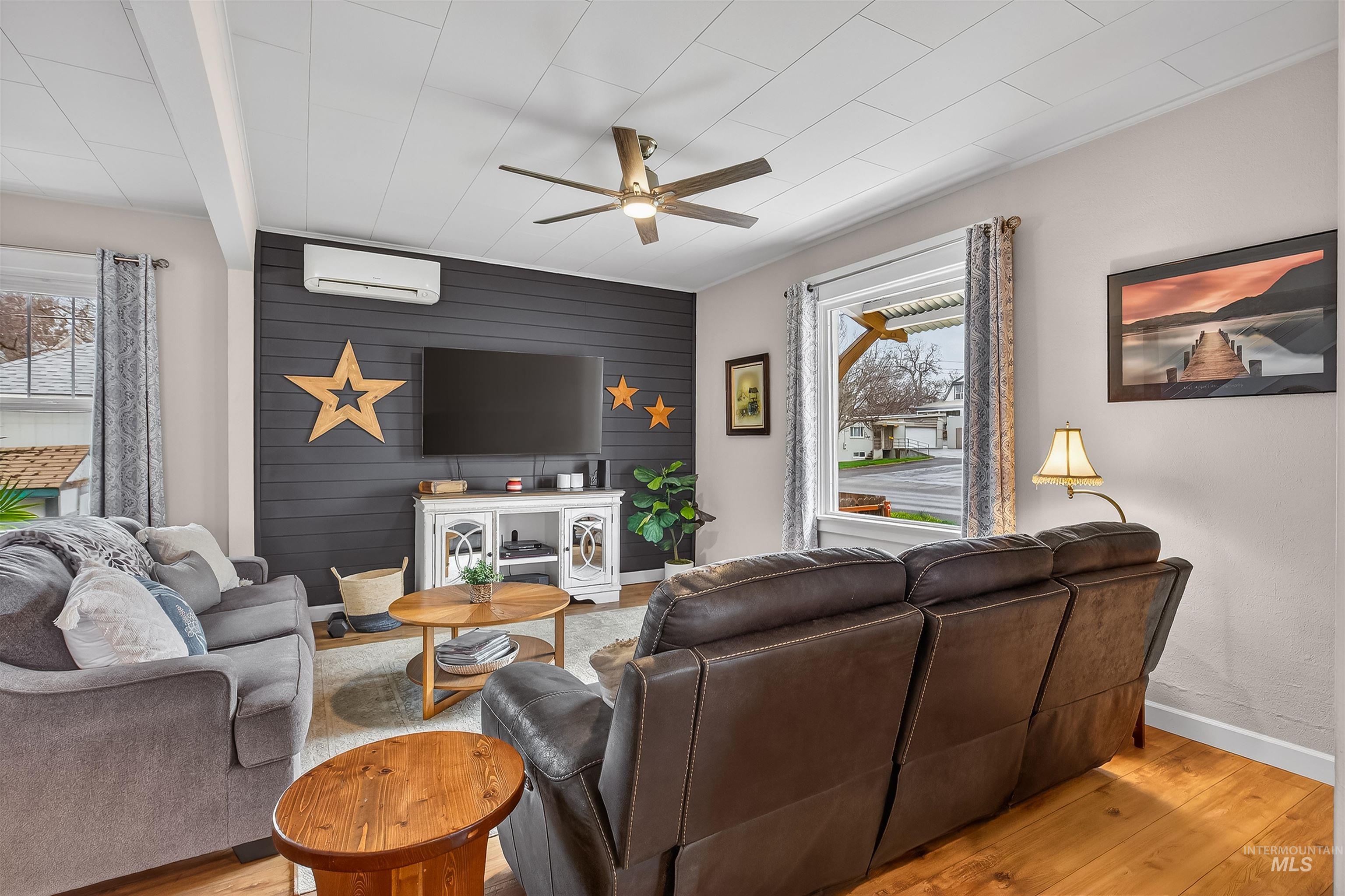 716 Chestnut Street, Clarkston, Washington 99403, 4 Bedrooms, 2 Bathrooms, Residential For Sale, Price $475,000, 98979049