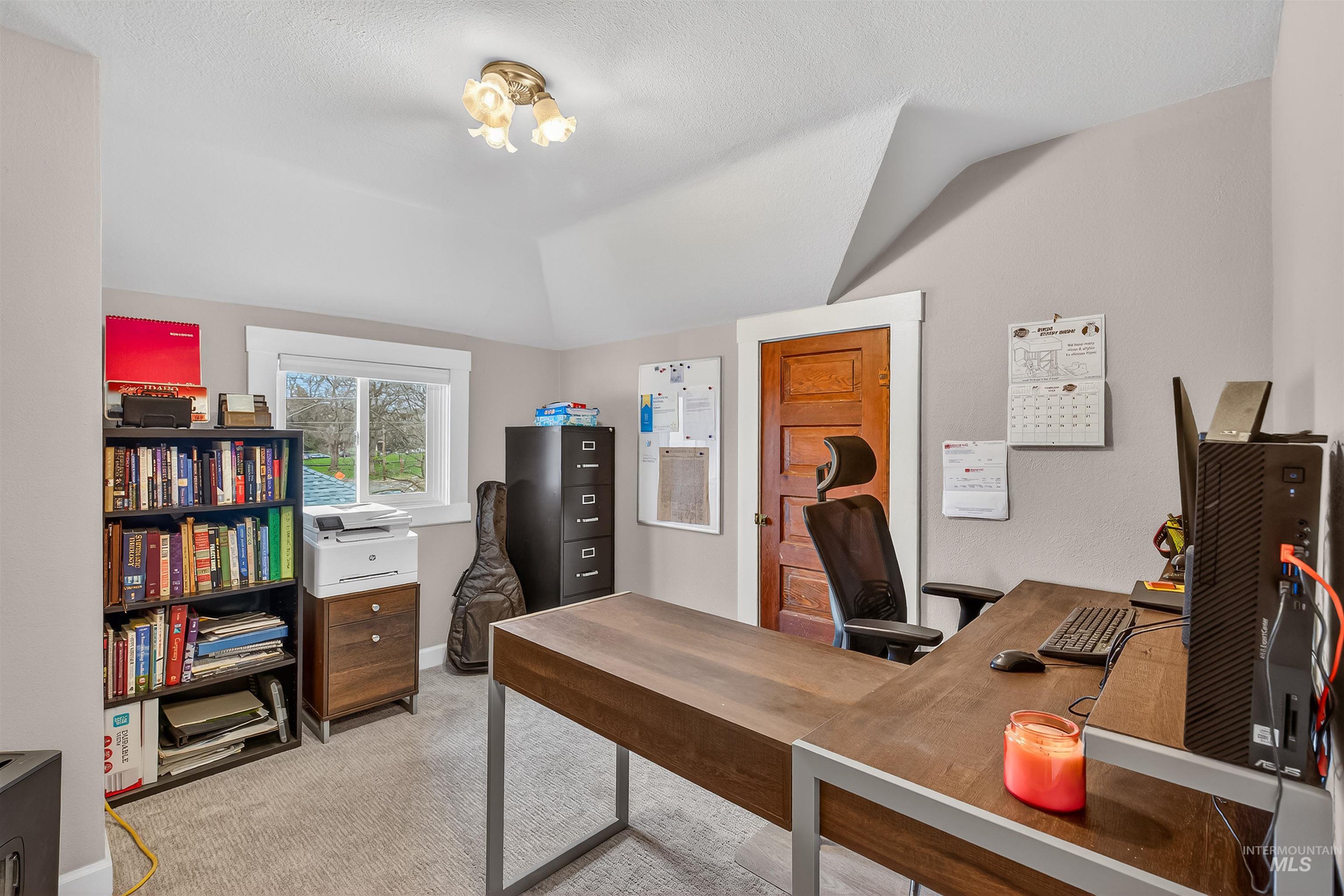 716 Chestnut Street, Clarkston, Washington 99403, 4 Bedrooms, 2 Bathrooms, Residential For Sale, Price $465,000,MLS 98979049