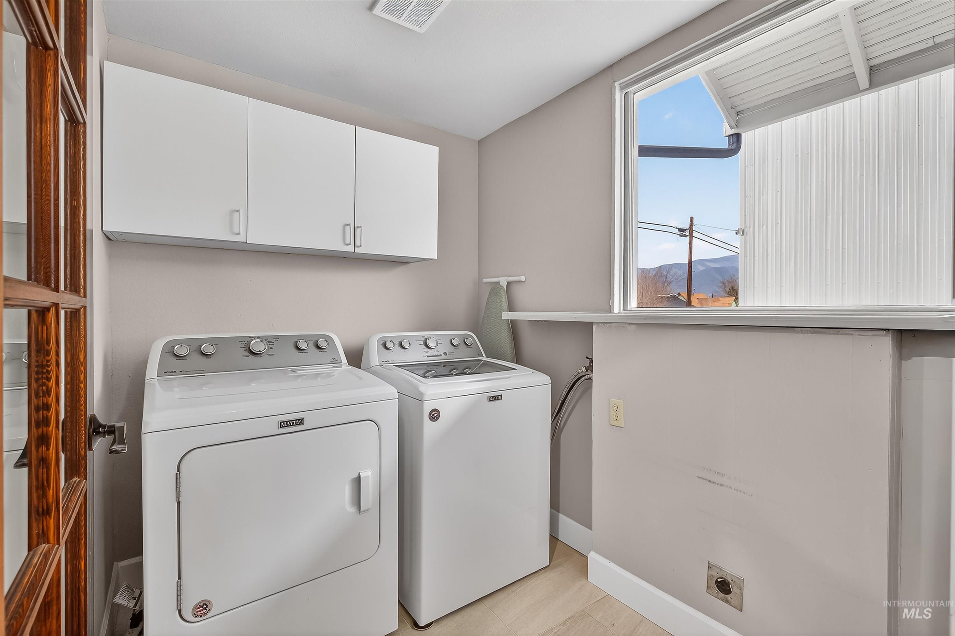 716 Chestnut Street, Clarkston, Washington 99403, 4 Bedrooms, 2 Bathrooms, Residential For Sale, Price $475,000, 98979049