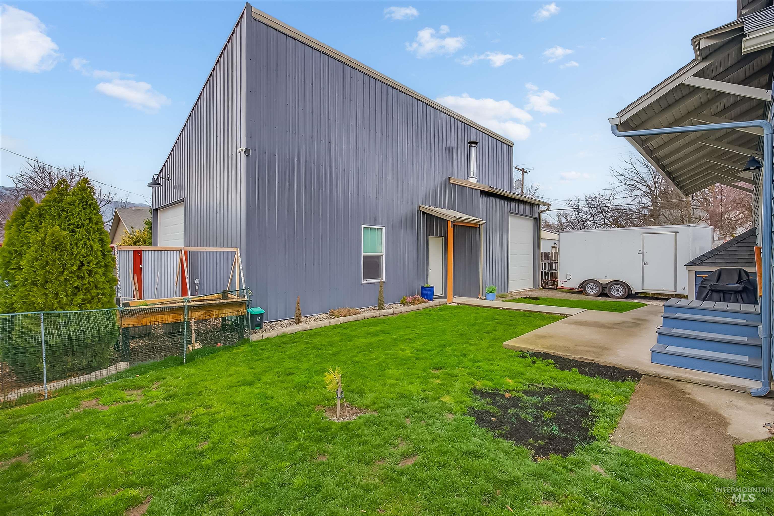 716 Chestnut Street, Clarkston, Washington 99403, 4 Bedrooms, 2 Bathrooms, Residential For Sale, Price $465,000,MLS 98979049