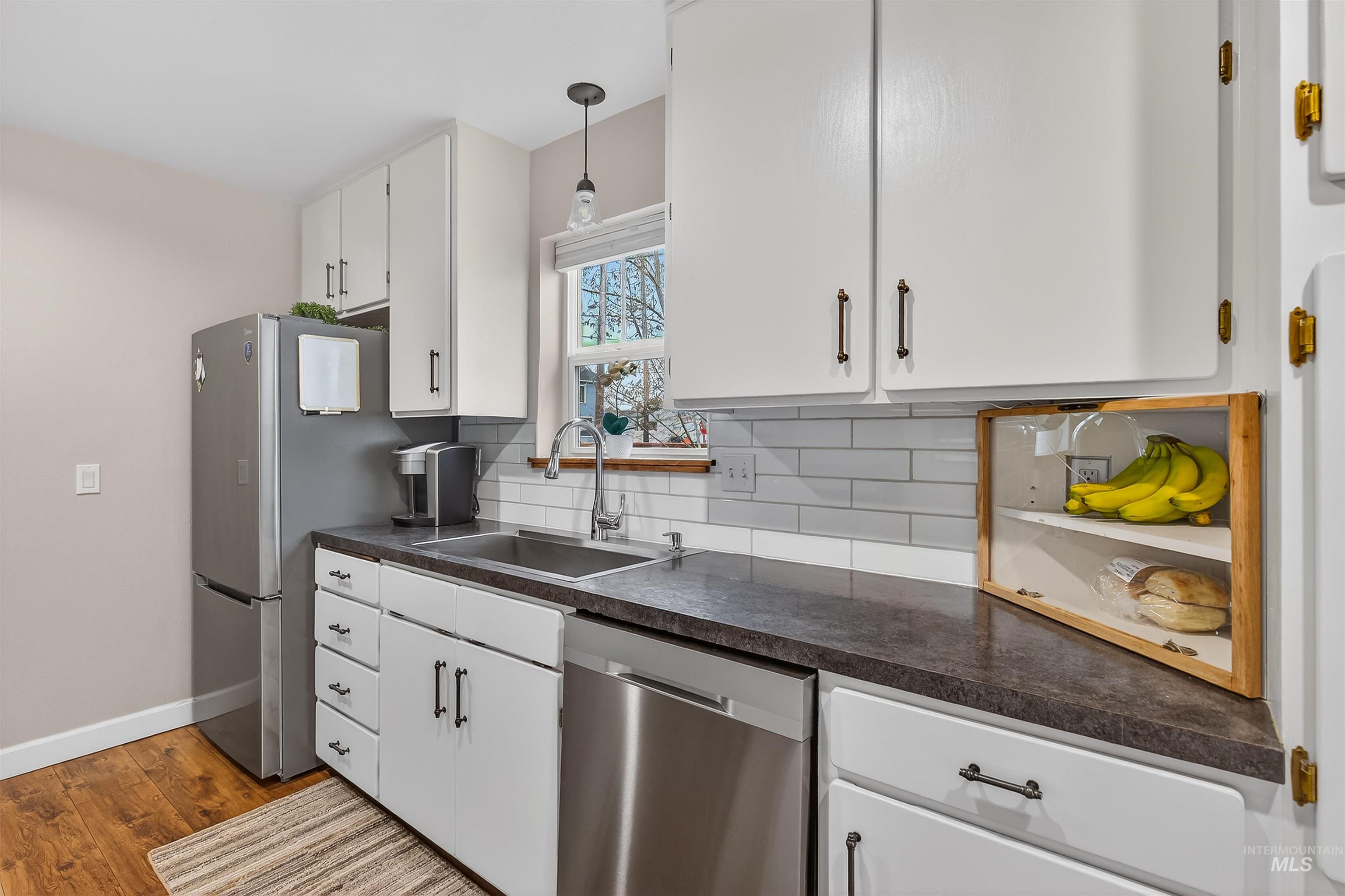 716 Chestnut Street, Clarkston, Washington 99403, 4 Bedrooms, 2 Bathrooms, Residential For Sale, Price $475,000, 98979049