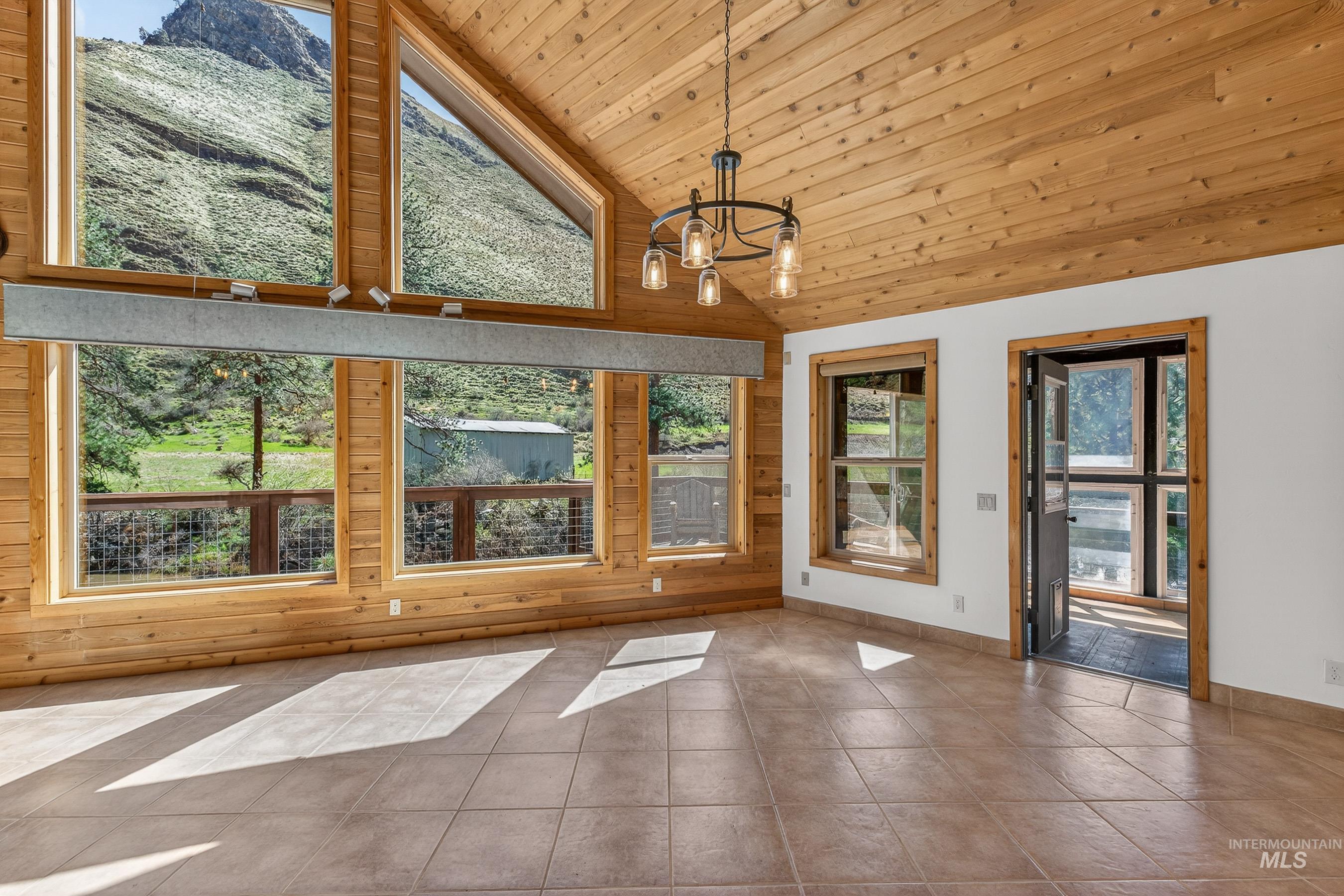 1352 S Main Street, Riggins, Idaho 83549, 6 Bedrooms, 5 Bathrooms, Residential For Sale, Price $1,000,000,MLS 98979051