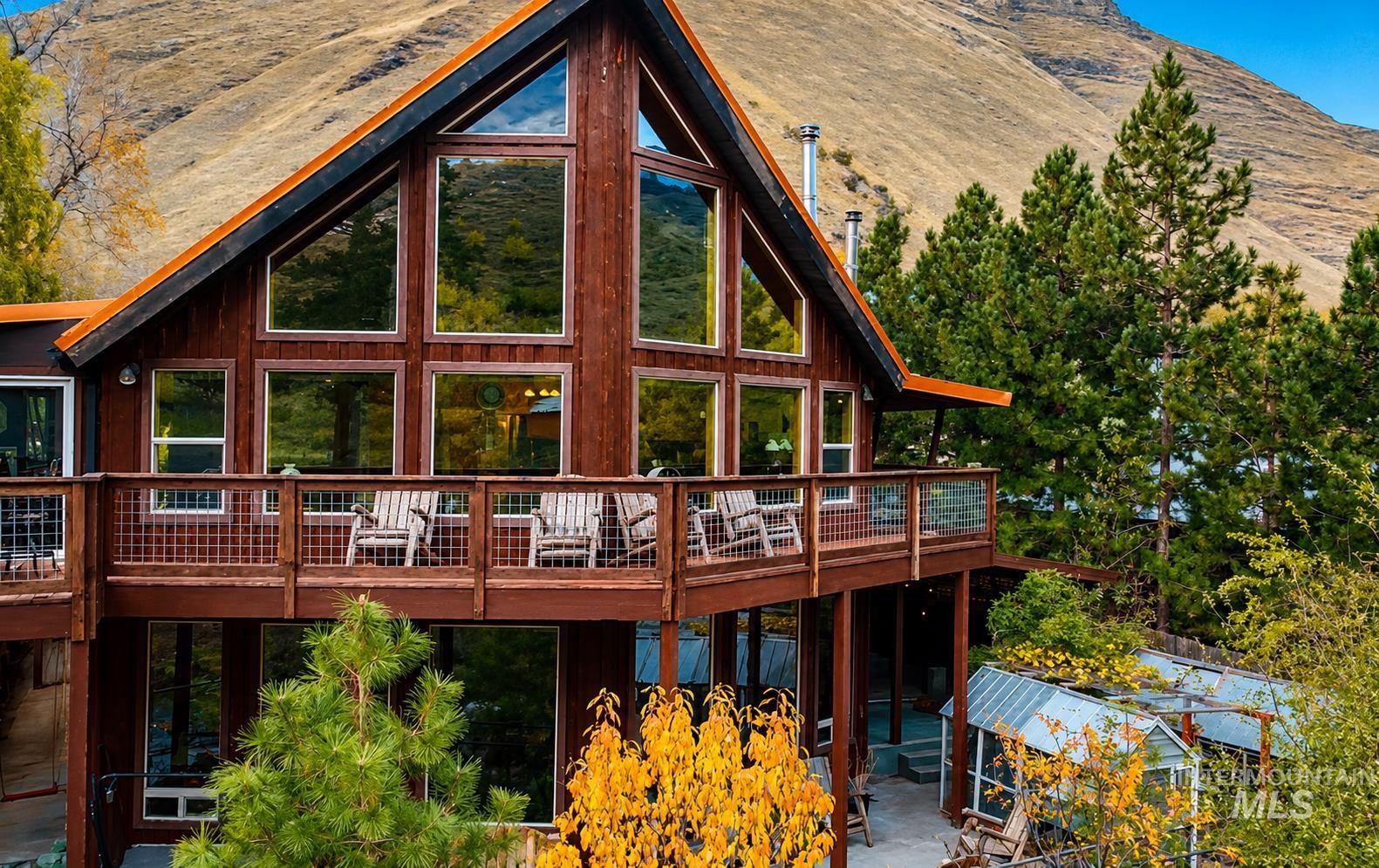 1352 S Main Street, Riggins, Idaho 83549, 6 Bedrooms, 5 Bathrooms, Residential For Sale, Price $875,000,MLS 98979051