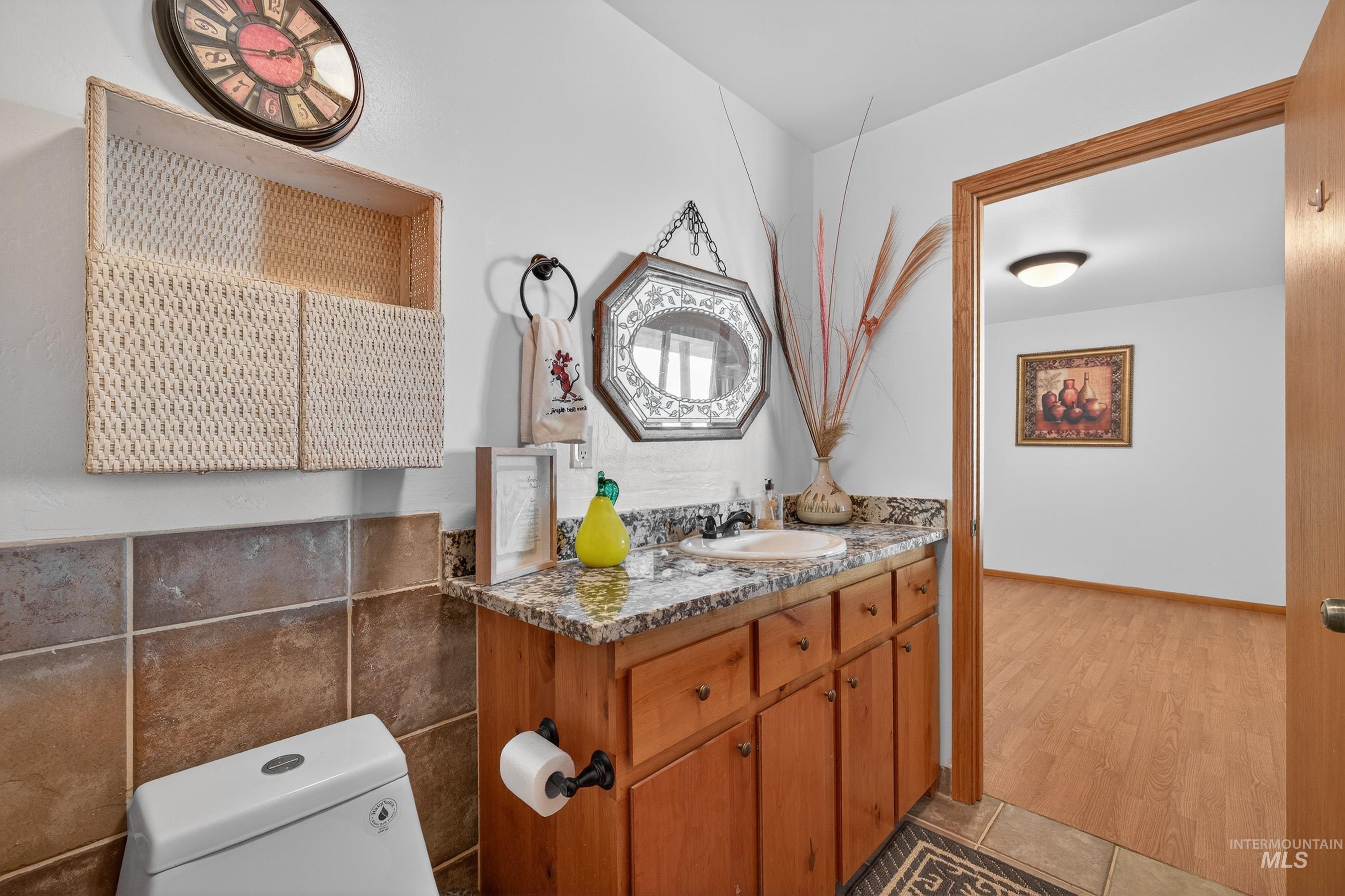 1352 S Main Street, Riggins, Idaho 83549, 6 Bedrooms, 5 Bathrooms, Residential For Sale, Price $1,000,000,MLS 98979051