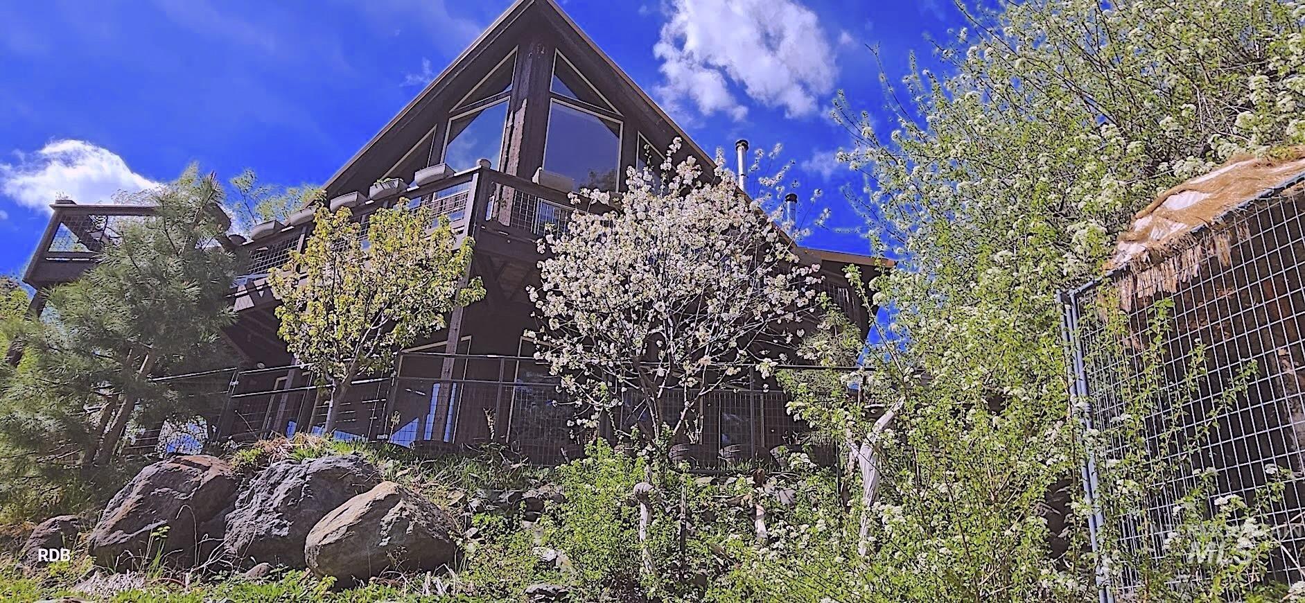 1352 S Main Street, Riggins, Idaho 83549, 6 Bedrooms, 5 Bathrooms, Residential For Sale, Price $1,000,000, 98979051