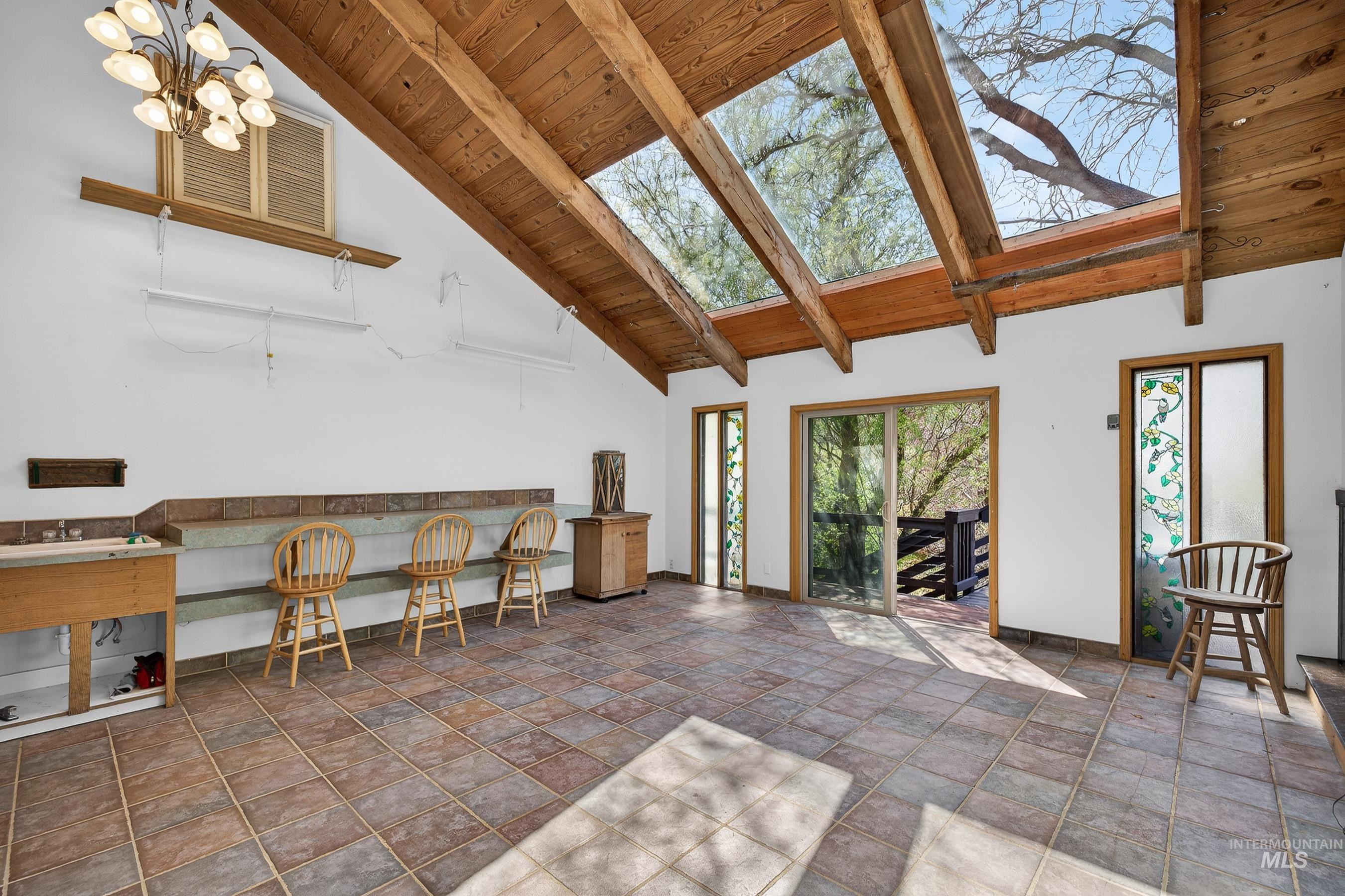 1352 S Main Street, Riggins, Idaho 83549, 6 Bedrooms, 5 Bathrooms, Residential For Sale, Price $1,000,000,MLS 98979051