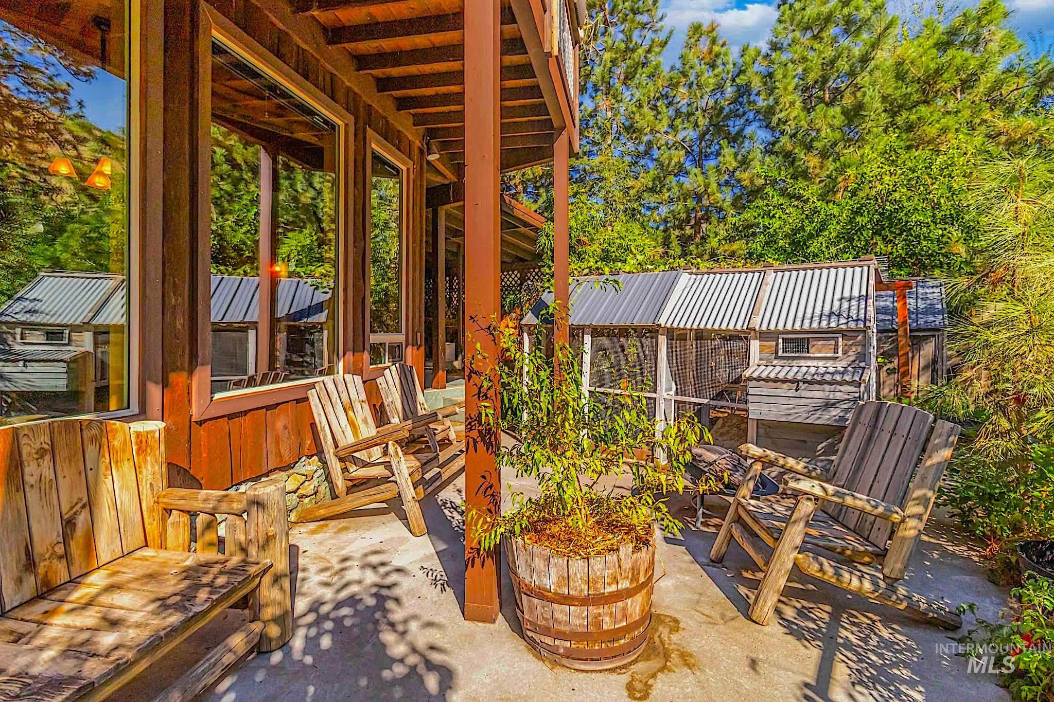 1352 S Main Street, Riggins, Idaho 83549, 6 Bedrooms, 5 Bathrooms, Residential For Sale, Price $1,000,000,MLS 98979051