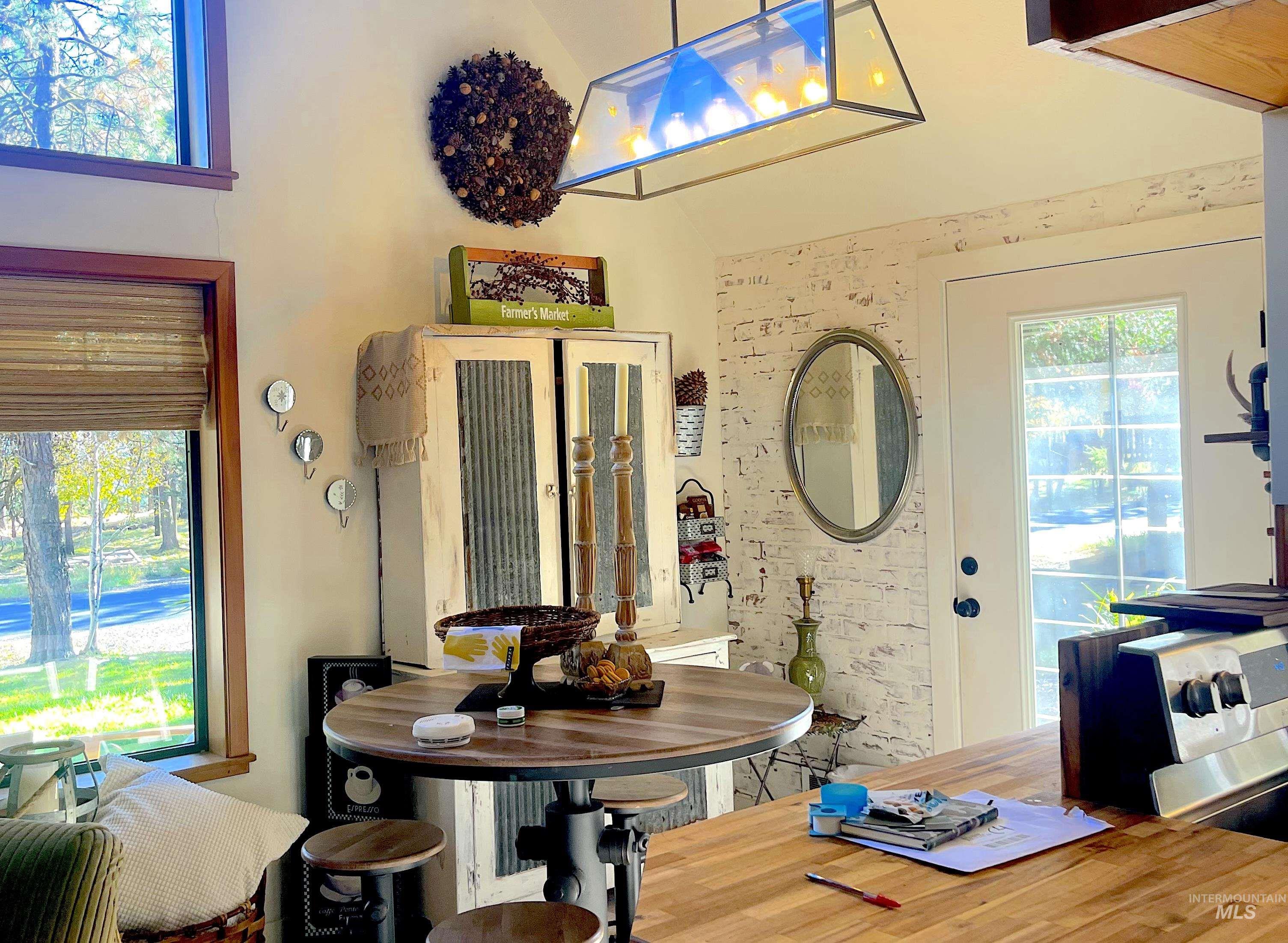 306 Rio Vista Blvd, McCall, Idaho 83638, 3 Bedrooms, 1.5 Bathrooms, Residential For Sale, Price $779,000, 98979052