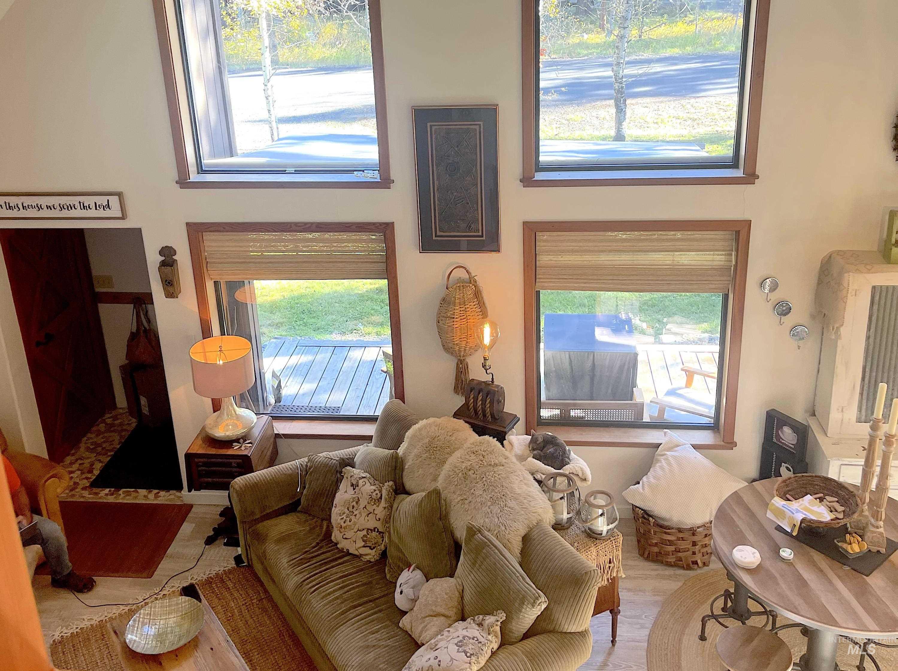 306 Rio Vista Blvd, McCall, Idaho 83638, 3 Bedrooms, 1.5 Bathrooms, Residential For Sale, Price $779,000, 98979052