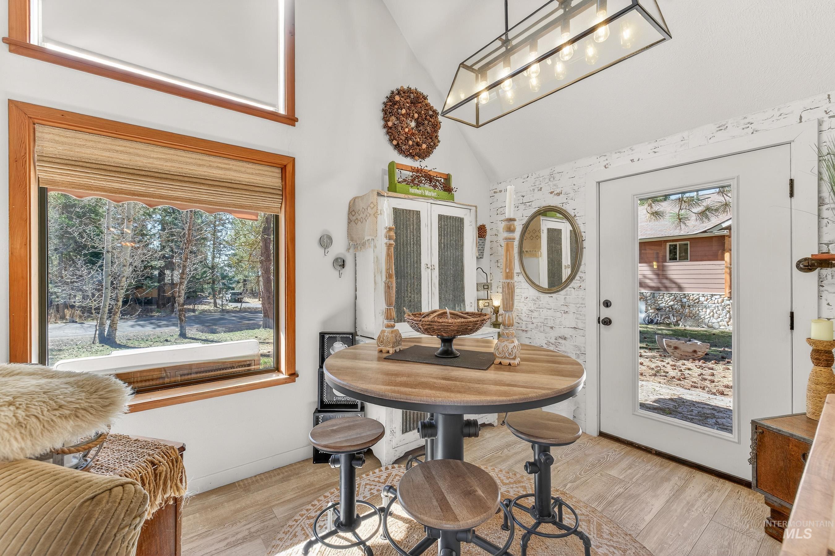 306 Rio Vista Blvd, McCall, Idaho 83638, 3 Bedrooms, 1.5 Bathrooms, Residential For Sale, Price $745,000,MLS 98979052