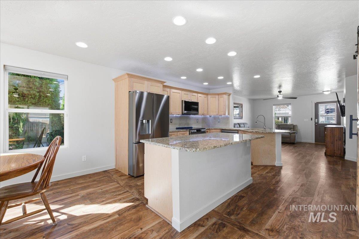 11787 Webster St, Caldwell, Idaho 83605, 3 Bedrooms, 2 Bathrooms, Residential For Sale, Price $379,900, 98979054