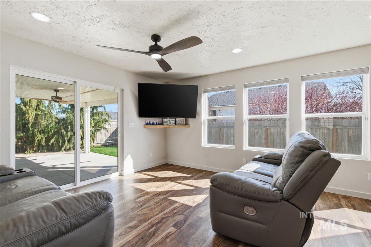 11787 Webster St, Caldwell, Idaho 83605, 3 Bedrooms, 2 Bathrooms, Residential For Sale, Price $379,900, 98979054