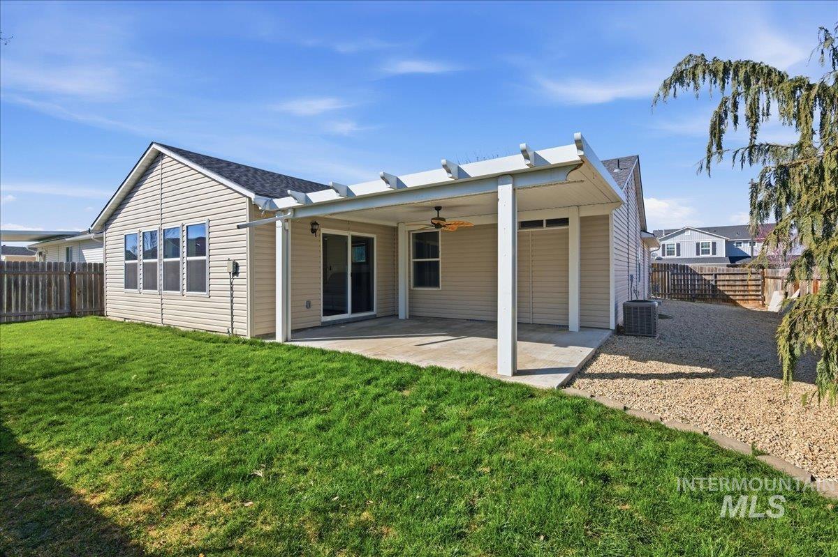 11787 Webster St, Caldwell, Idaho 83605, 3 Bedrooms, 2 Bathrooms, Residential For Sale, Price $379,900, 98979054