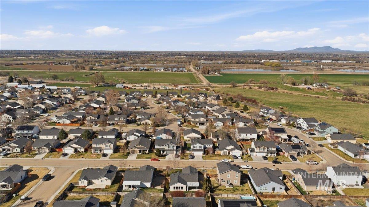 11787 Webster St, Caldwell, Idaho 83605, 3 Bedrooms, 2 Bathrooms, Residential For Sale, Price $379,900, 98979054