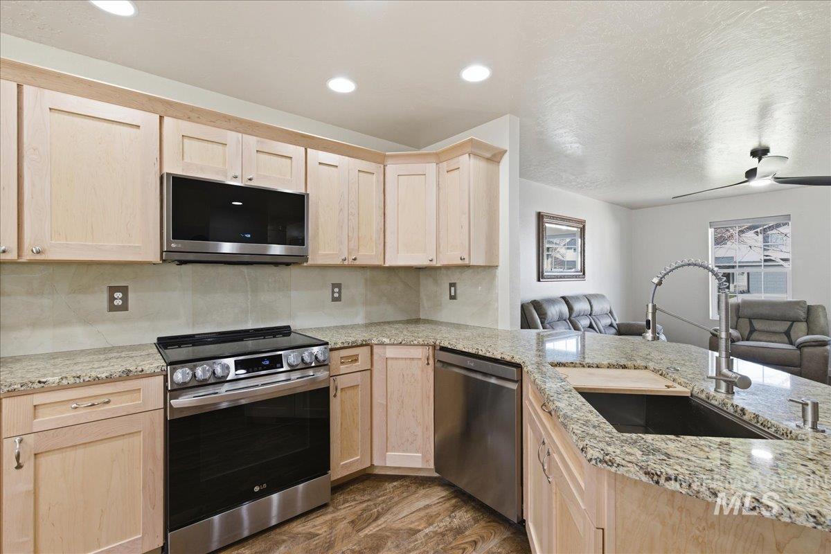 11787 Webster St, Caldwell, Idaho 83605, 3 Bedrooms, 2 Bathrooms, Residential For Sale, Price $379,900, 98979054