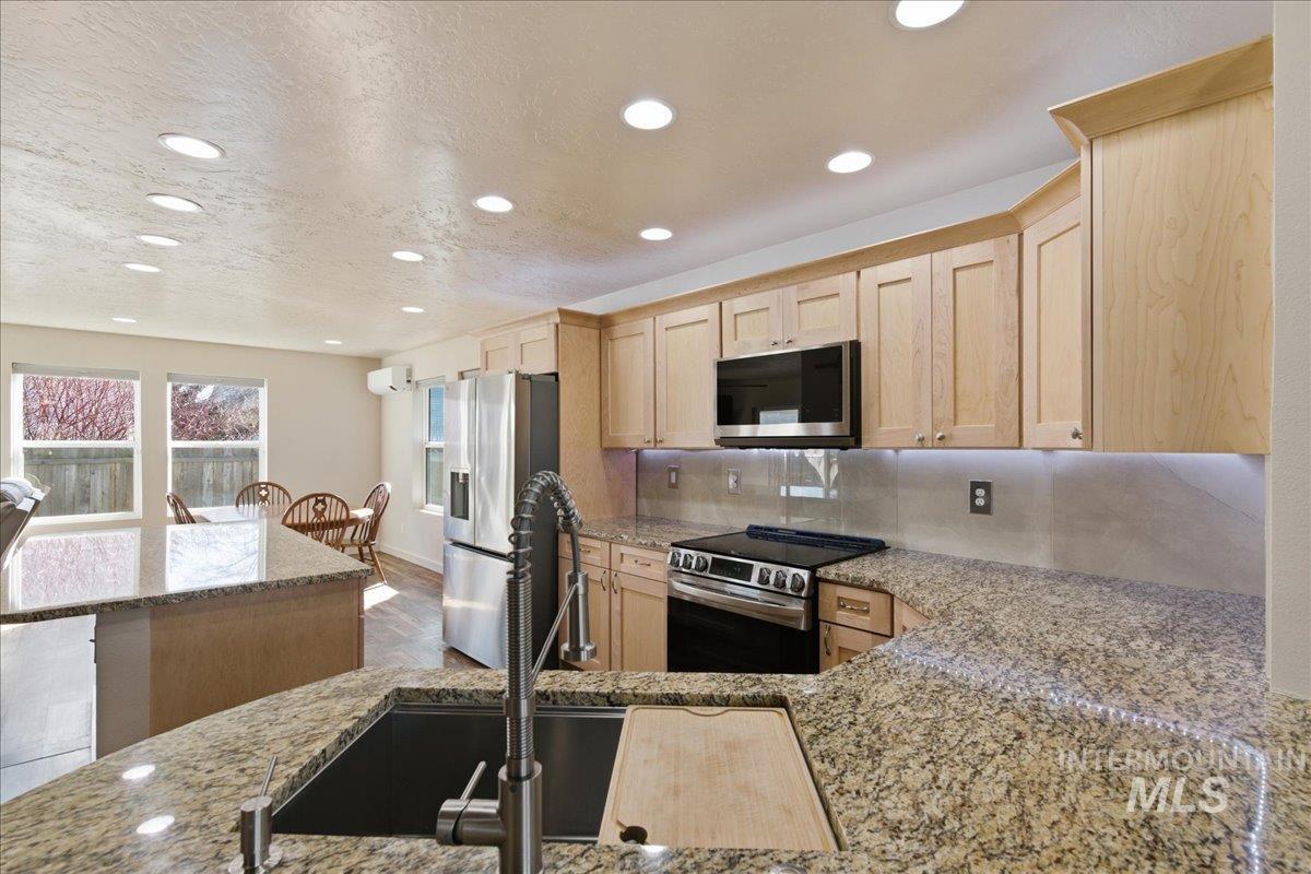 11787 Webster St, Caldwell, Idaho 83605, 3 Bedrooms, 2 Bathrooms, Residential For Sale, Price $379,900, 98979054