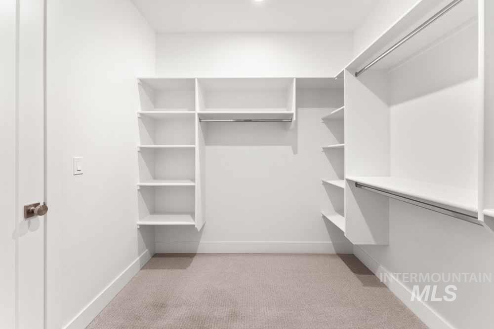 381 E Lombard Ln, Eagle, Idaho 83616, 3 Bedrooms, 2.5 Bathrooms, Residential For Sale, Price $588,995,MLS 98979057