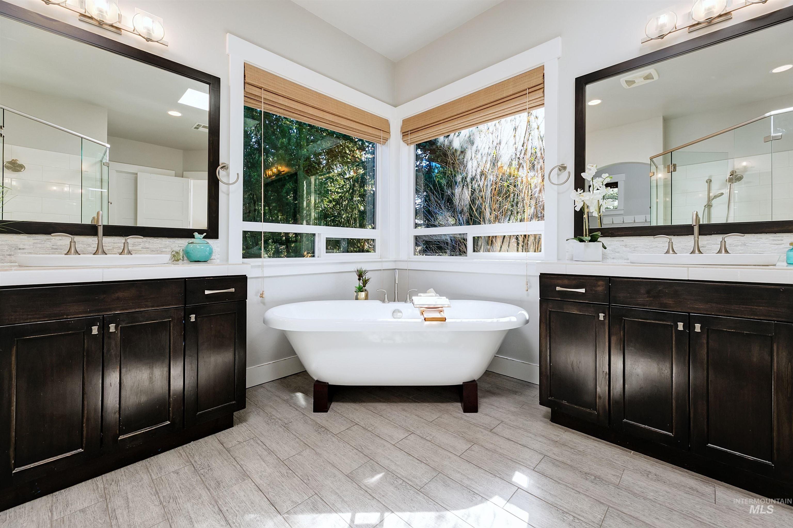 2230 N Vizcaya Way, Eagle, Idaho 83616, 5 Bedrooms, 4.5 Bathrooms, Residential For Sale, Price $3,250,000,MLS 98979059