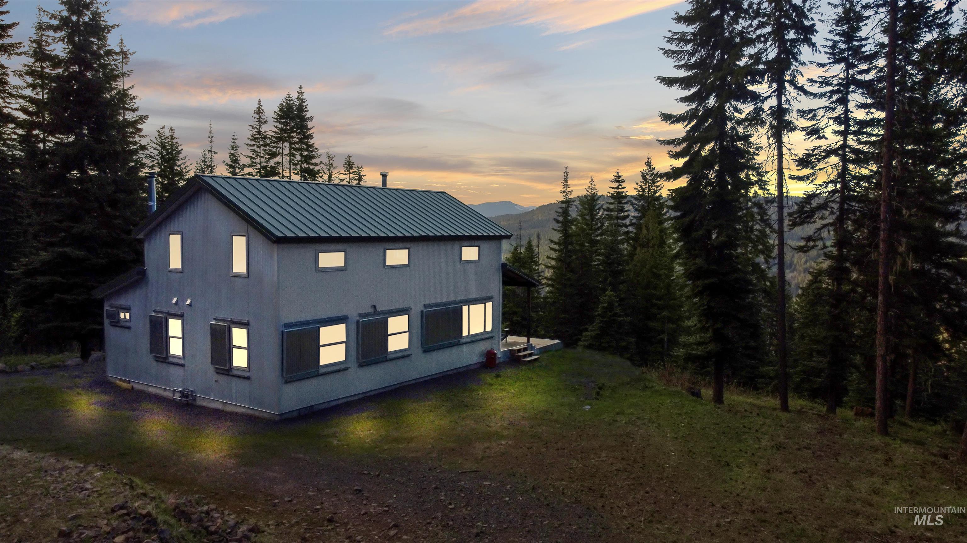 1139 Ove Creek Ln, Orofino, Idaho 83544, 2 Bedrooms, 1.5 Bathrooms, Residential For Sale, Price $699,000, 98979060