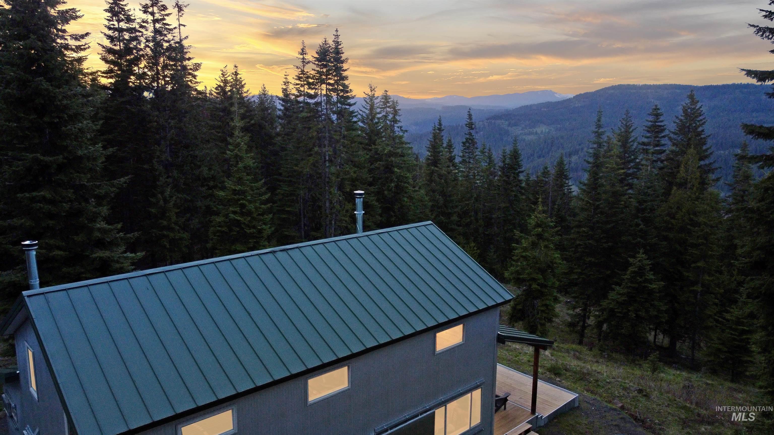 1139 Ove Creek Ln, Orofino, Idaho 83544, 2 Bedrooms, 1.5 Bathrooms, Residential For Sale, Price $699,000, 98979060