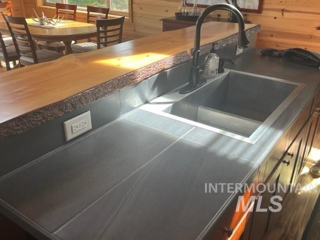 1139 Ove Creek Ln, Orofino, Idaho 83544, 2 Bedrooms, 1.5 Bathrooms, Residential For Sale, Price $699,000, 98979060