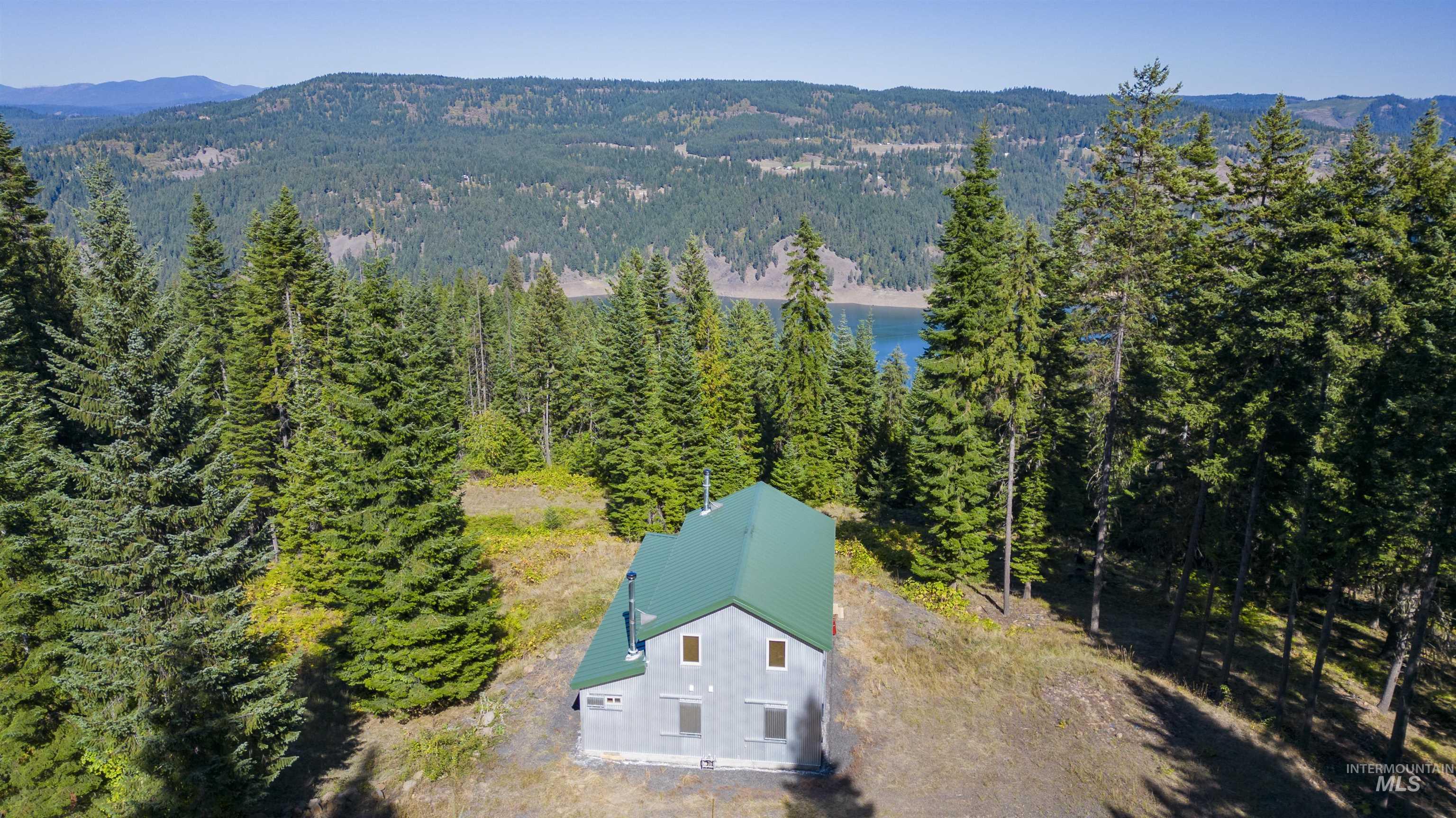 1139 Ove Creek Ln, Orofino, Idaho 83544, 2 Bedrooms, 1.5 Bathrooms, Residential For Sale, Price $699,000, 98979060