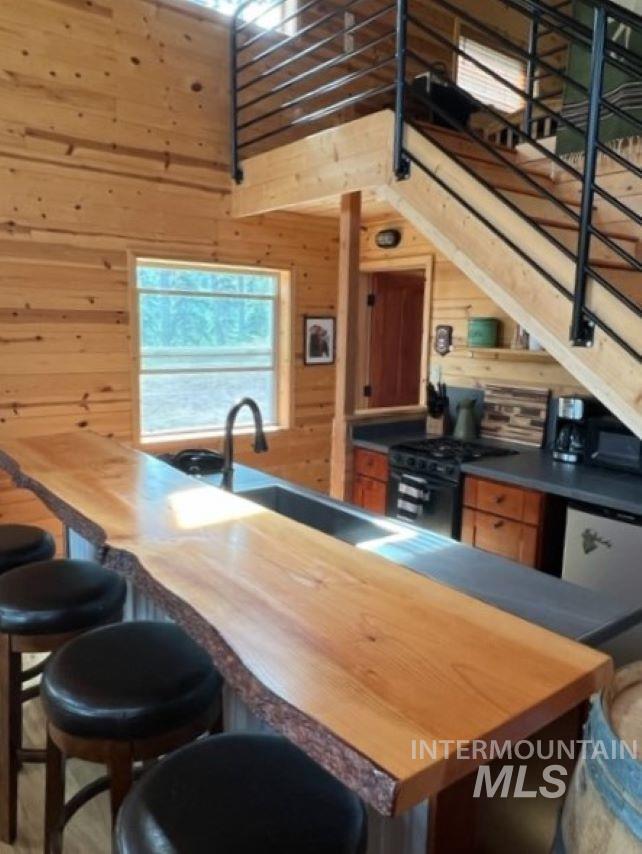 1139 Ove Creek Ln, Orofino, Idaho 83544, 2 Bedrooms, 1.5 Bathrooms, Residential For Sale, Price $699,000, 98979060