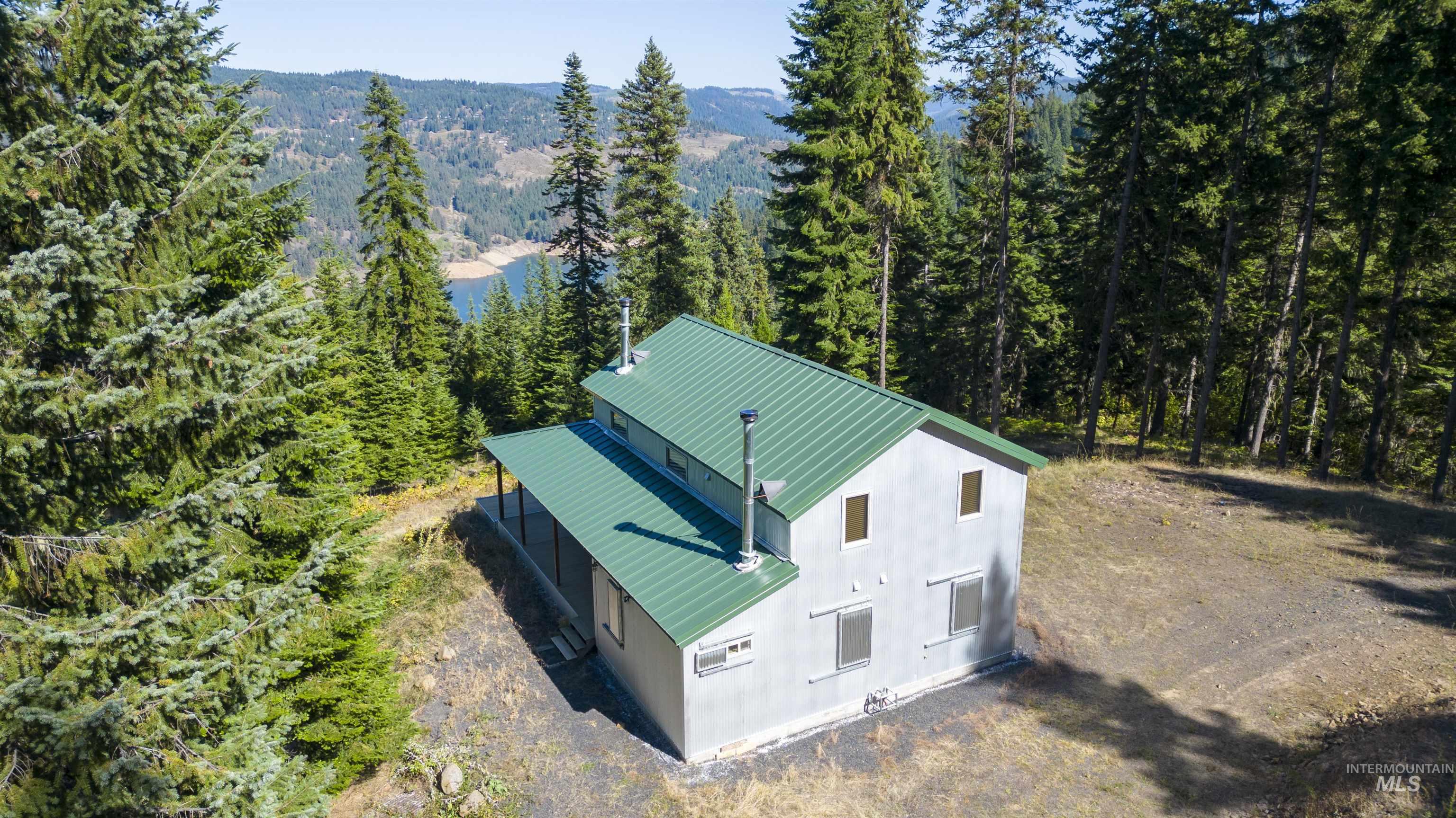 1139 Ove Creek Ln, Orofino, Idaho 83544, 2 Bedrooms, 1.5 Bathrooms, Residential For Sale, Price $699,000, 98979060