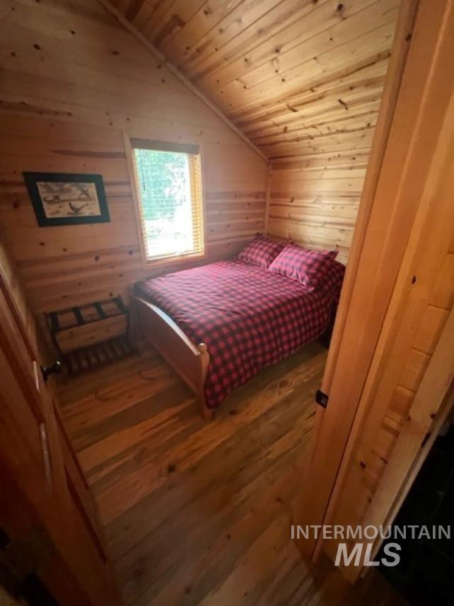 1139 Ove Creek Ln, Orofino, Idaho 83544, 2 Bedrooms, 1.5 Bathrooms, Residential For Sale, Price $699,000, 98979060