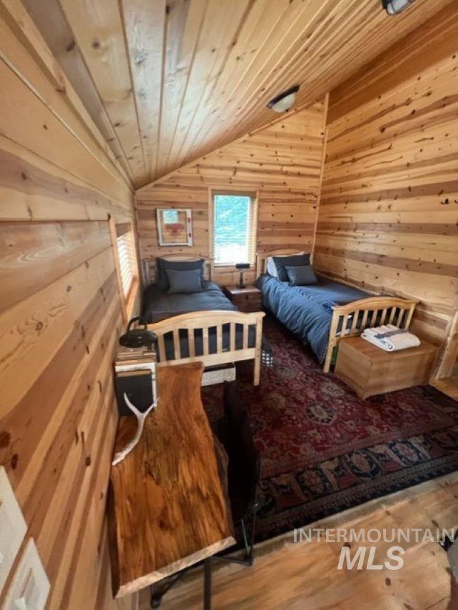 1139 Ove Creek Ln, Orofino, Idaho 83544, 2 Bedrooms, 1.5 Bathrooms, Residential For Sale, Price $699,000, 98979060