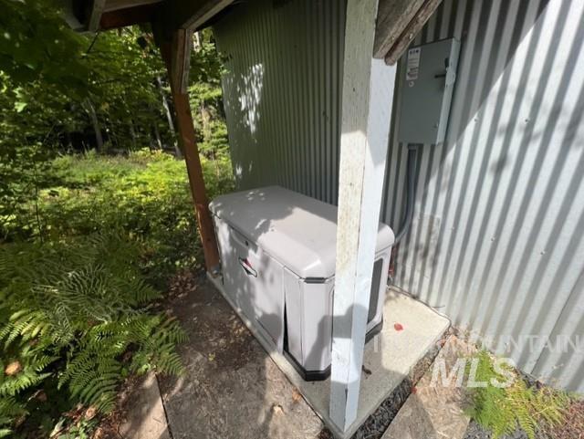 1139 Ove Creek Ln, Orofino, Idaho 83544, 2 Bedrooms, 1.5 Bathrooms, Residential For Sale, Price $699,000, 98979060