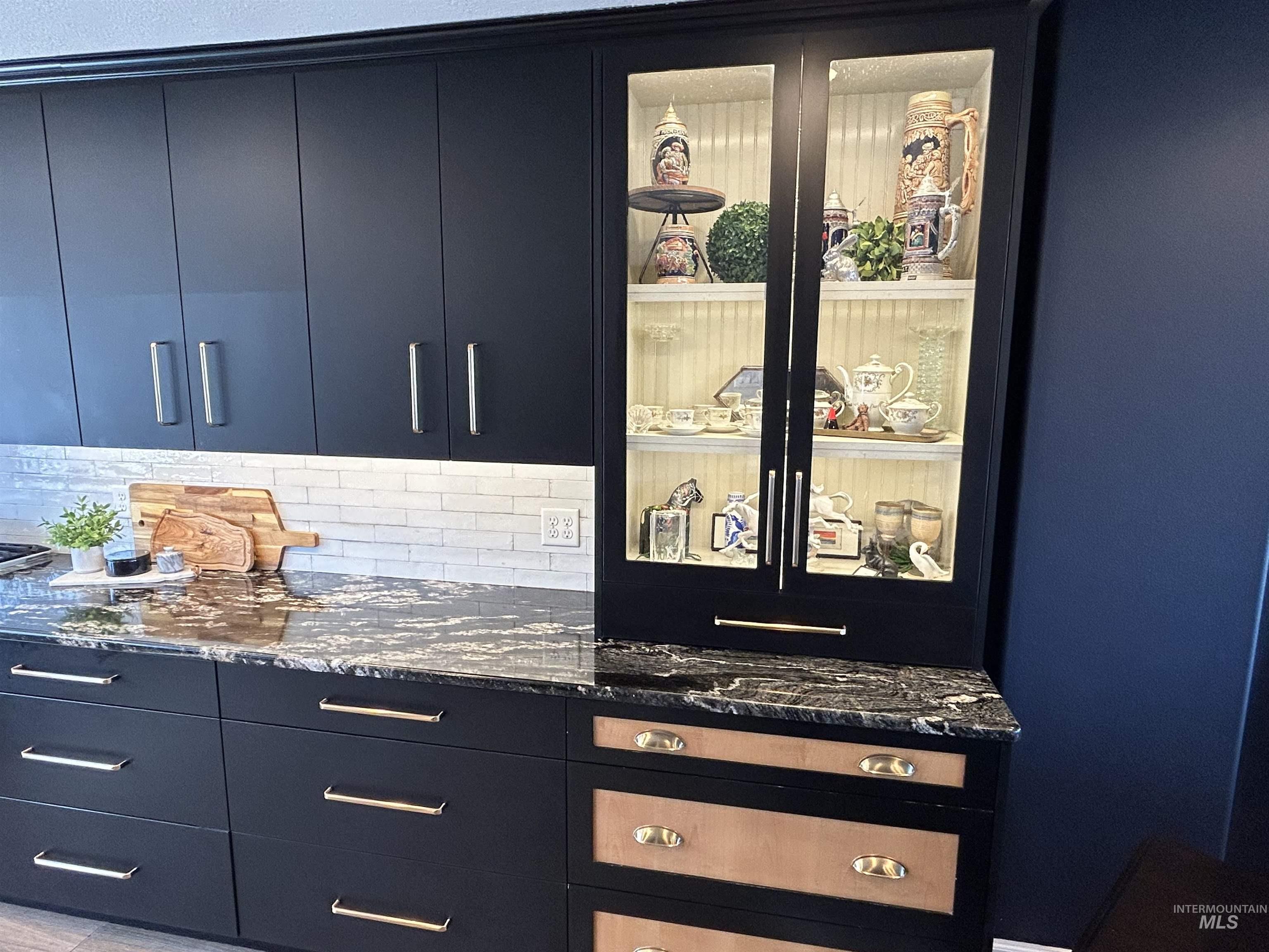 526 Valley Vista Blvd, Lewiston, Idaho 83501-0000, 3 Bedrooms, 3 Bathrooms, Residential For Sale, Price $525,000, 98979062