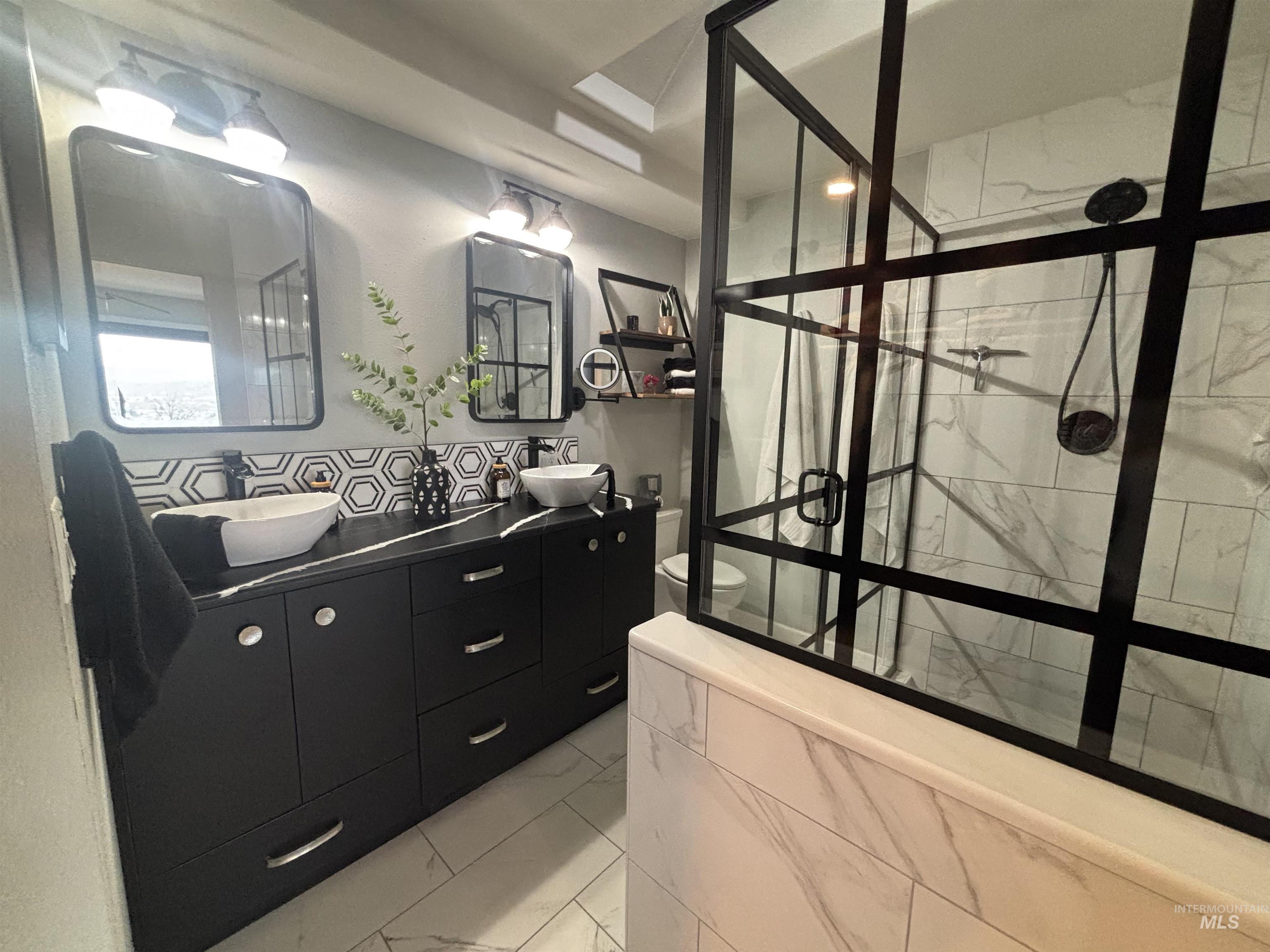 526 Valley Vista Blvd, Lewiston, Idaho 83501-0000, 3 Bedrooms, 3 Bathrooms, Residential For Sale, Price $525,000, 98979062