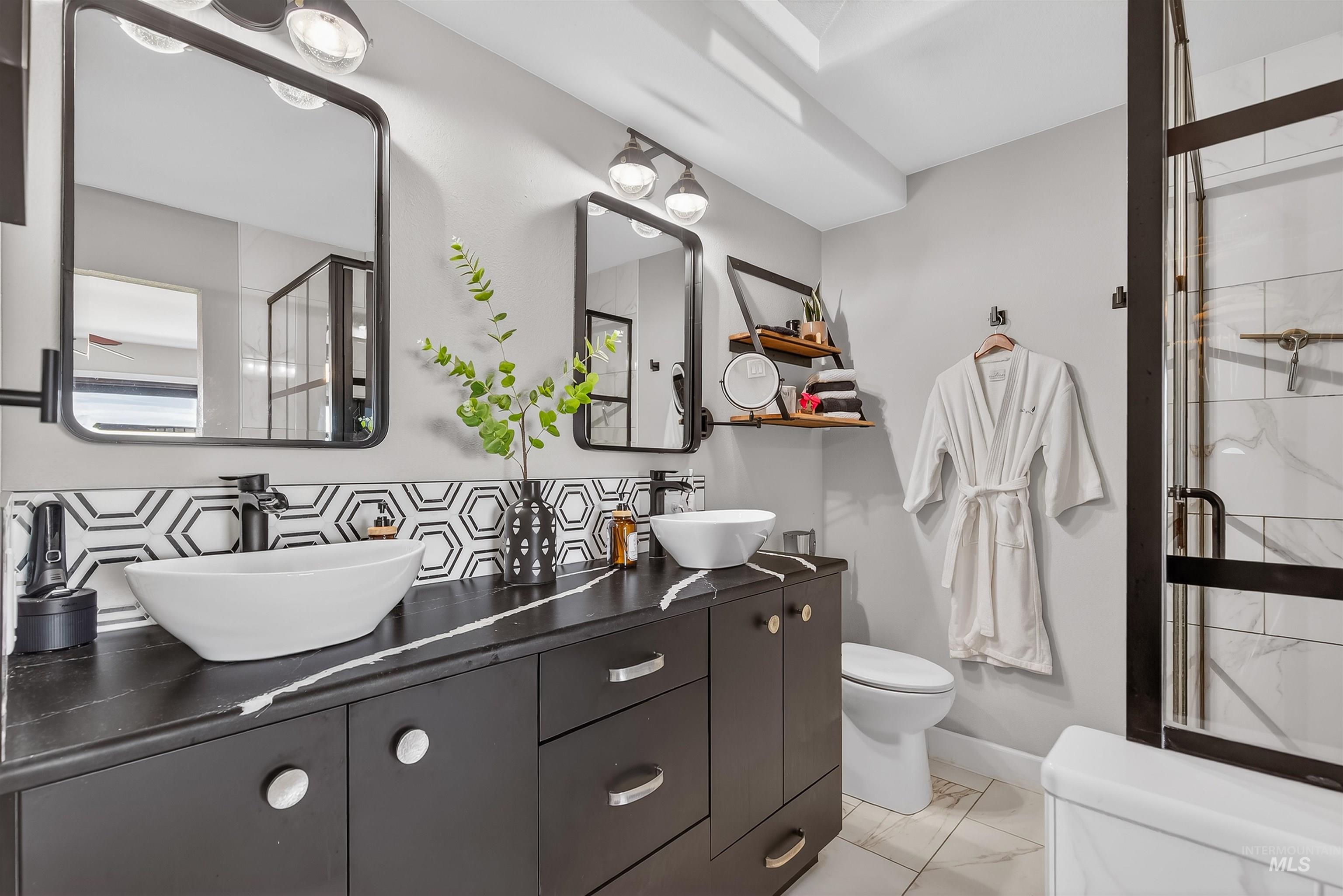 526 Valley Vista Blvd, Lewiston, Idaho 83501-0000, 3 Bedrooms, 3 Bathrooms, Residential For Sale, Price $525,000,MLS 98979062