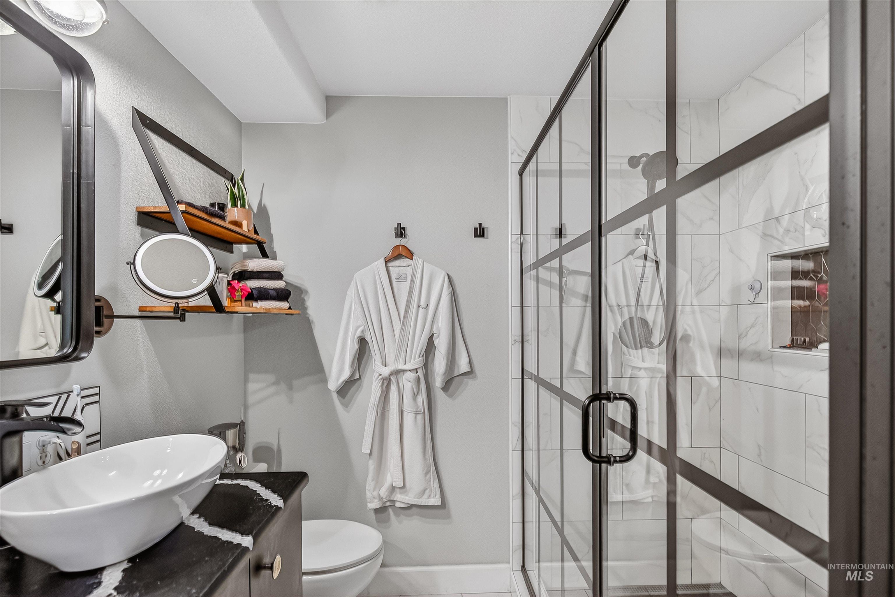 526 Valley Vista Blvd, Lewiston, Idaho 83501-0000, 3 Bedrooms, 3 Bathrooms, Residential For Sale, Price $525,000,MLS 98979062