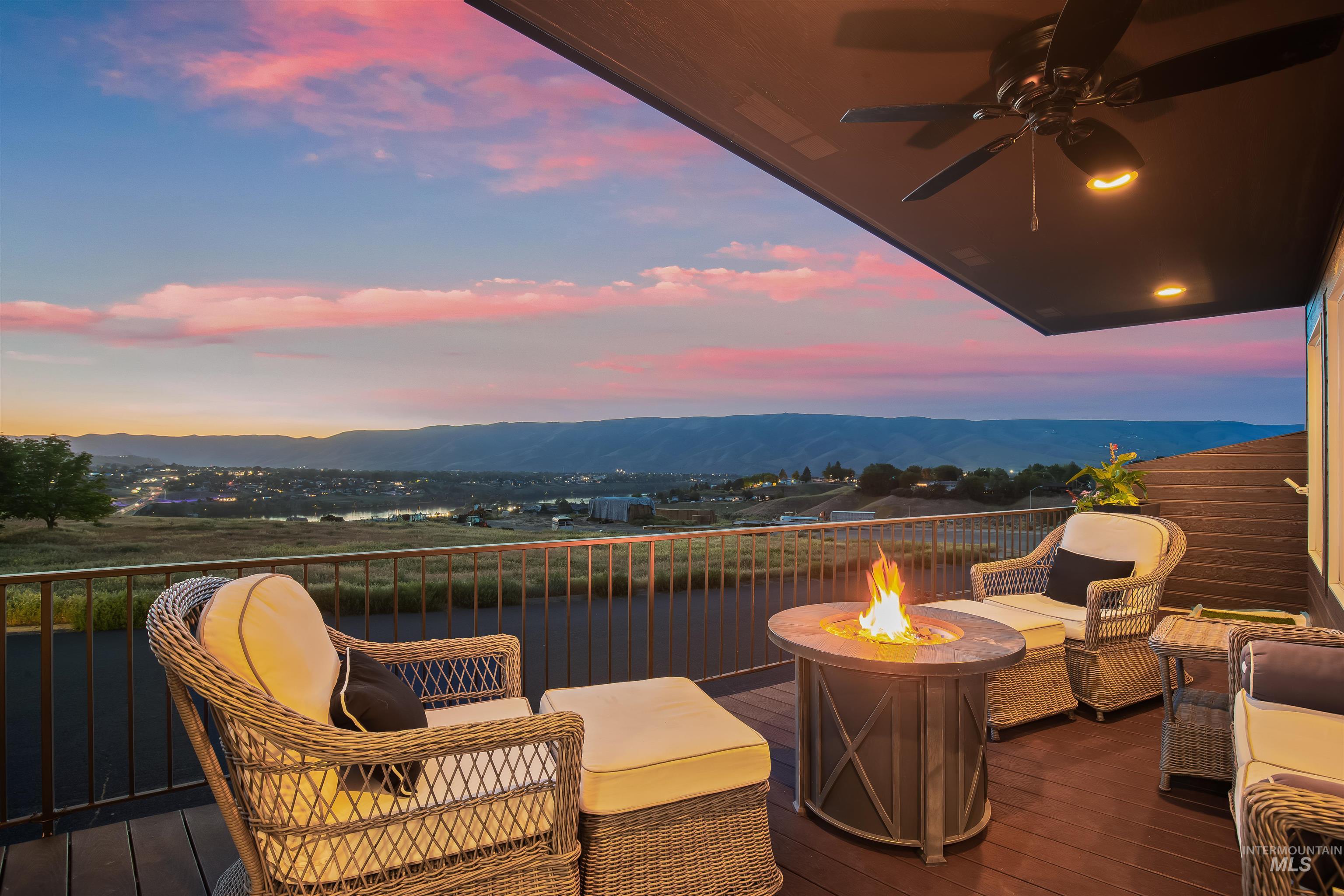 526 Valley Vista Blvd, Lewiston, Idaho 83501, 3 Bedrooms, 3 Bathrooms, Residential For Sale, Price $465,000,MLS 98979062