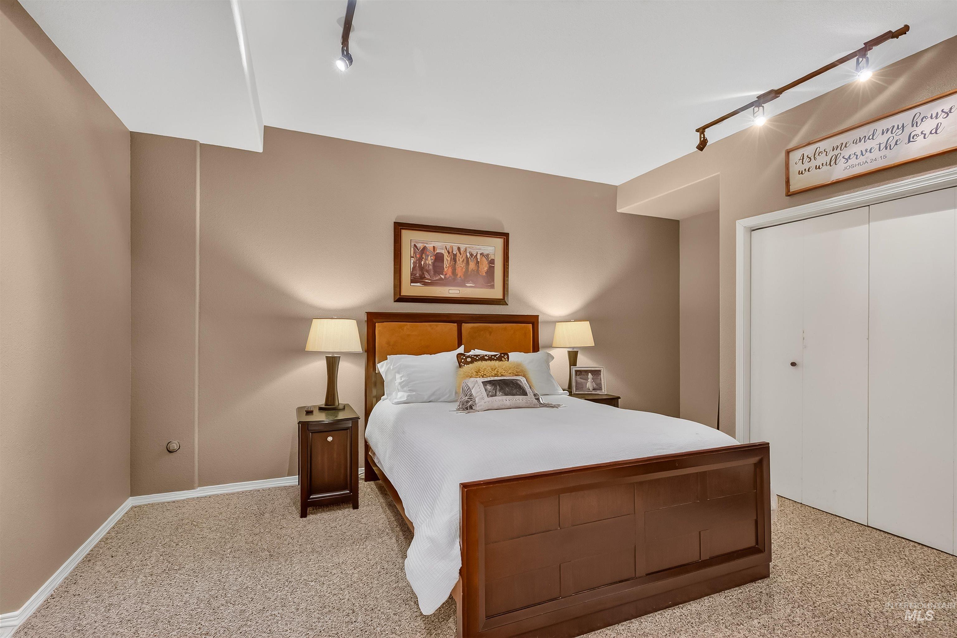 526 Valley Vista Blvd, Lewiston, Idaho 83501-0000, 3 Bedrooms, 3 Bathrooms, Residential For Sale, Price $525,000,MLS 98979062