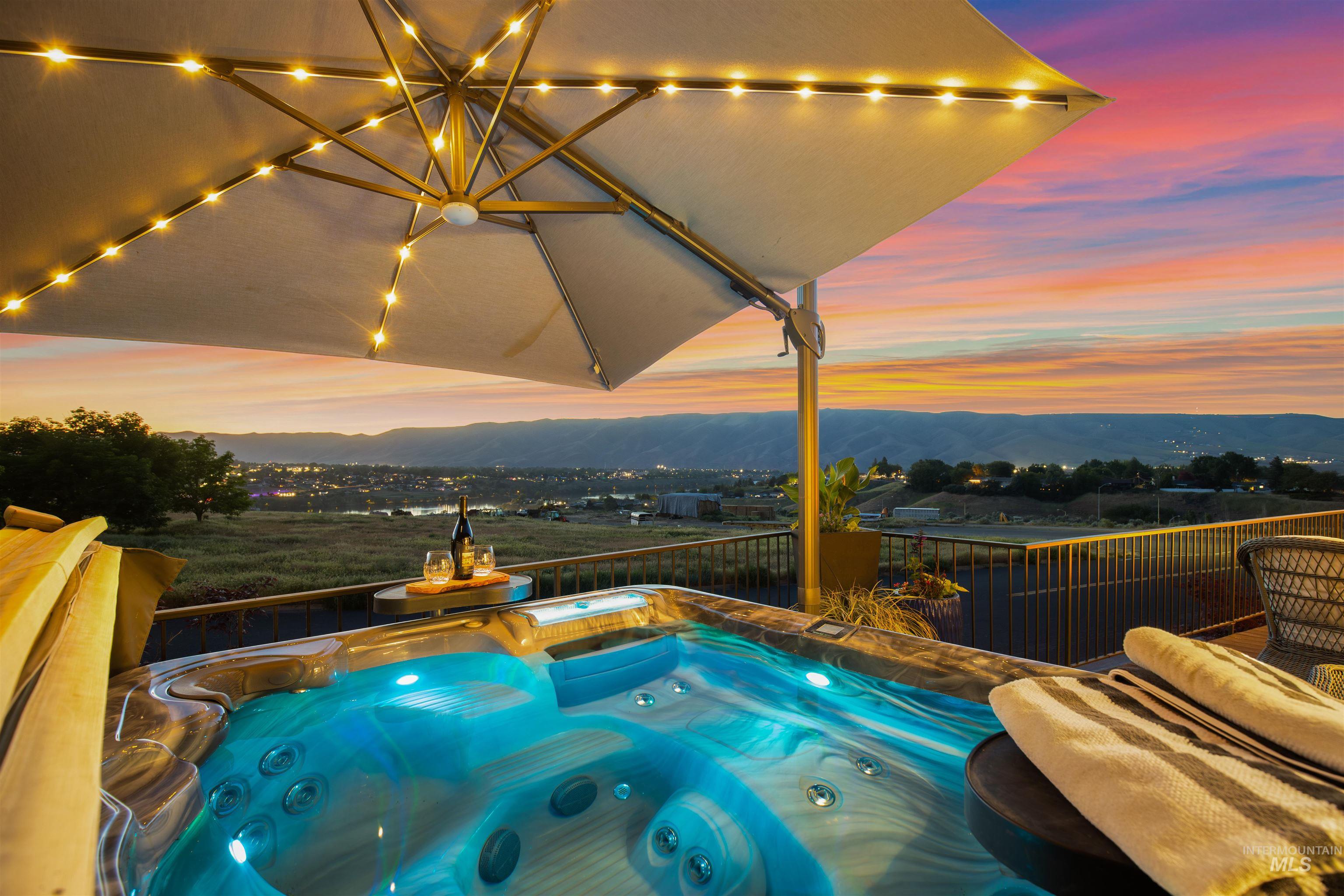 526 Valley Vista Blvd, Lewiston, Idaho 83501, 3 Bedrooms, 3 Bathrooms, Residential For Sale, Price $465,000,MLS 98979062