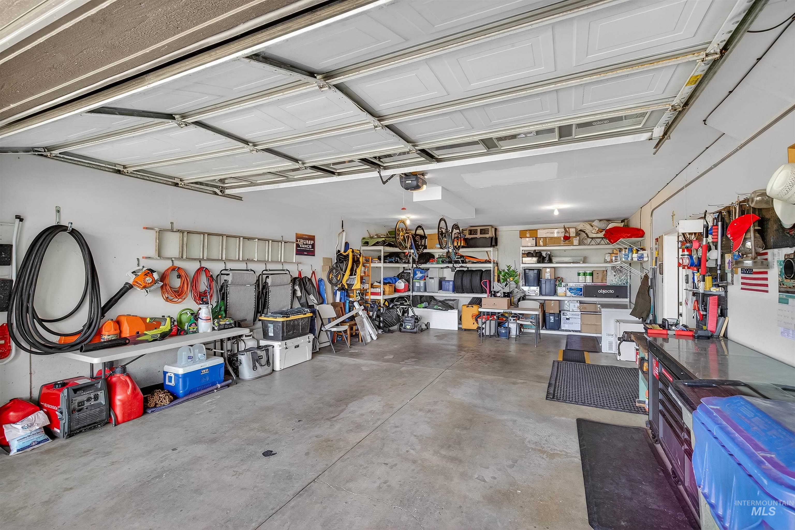526 Valley Vista Blvd, Lewiston, Idaho 83501-0000, 3 Bedrooms, 3 Bathrooms, Residential For Sale, Price $495,000, 98979062