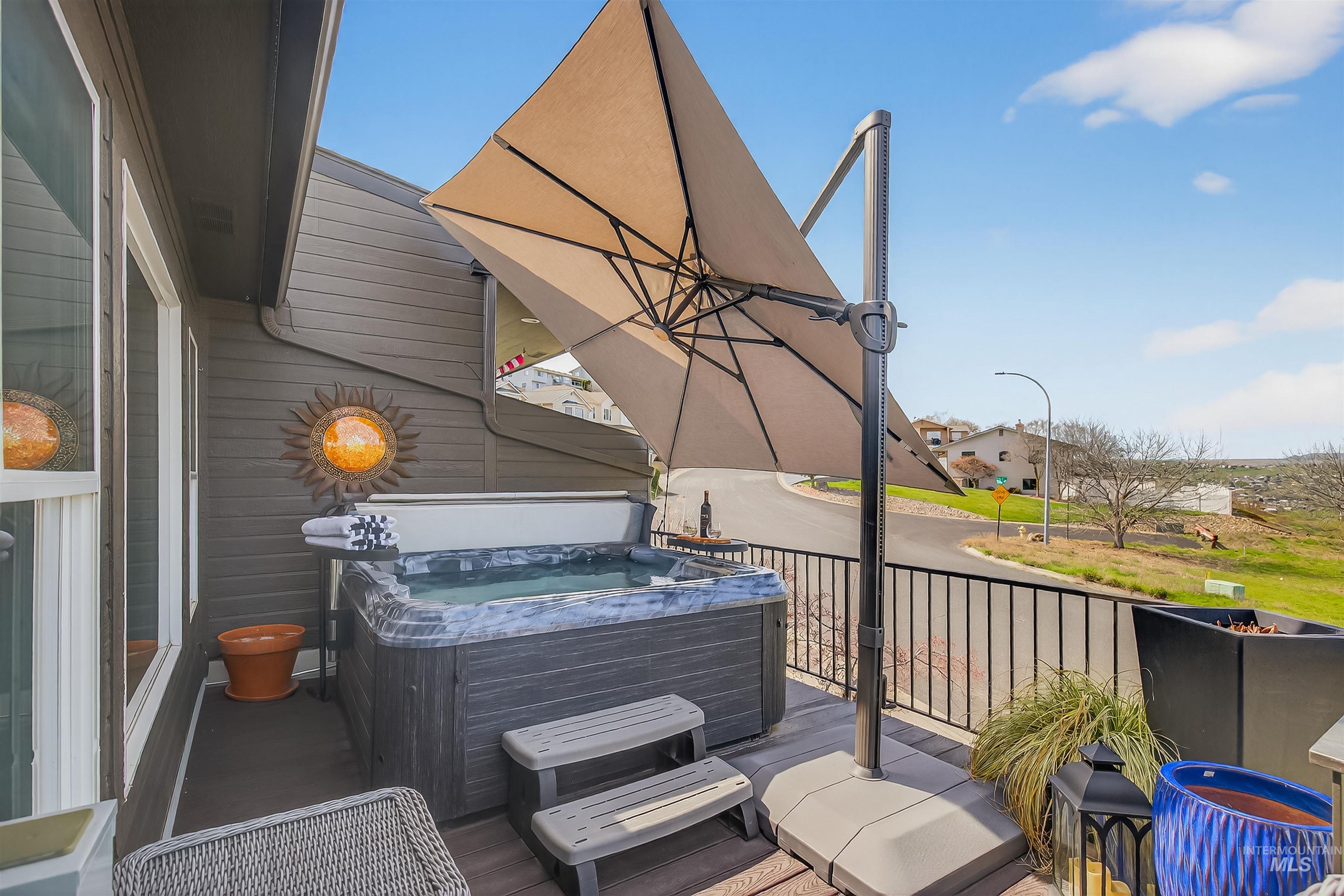 526 Valley Vista Blvd, Lewiston, Idaho 83501-0000, 3 Bedrooms, 3 Bathrooms, Residential For Sale, Price $525,000,MLS 98979062