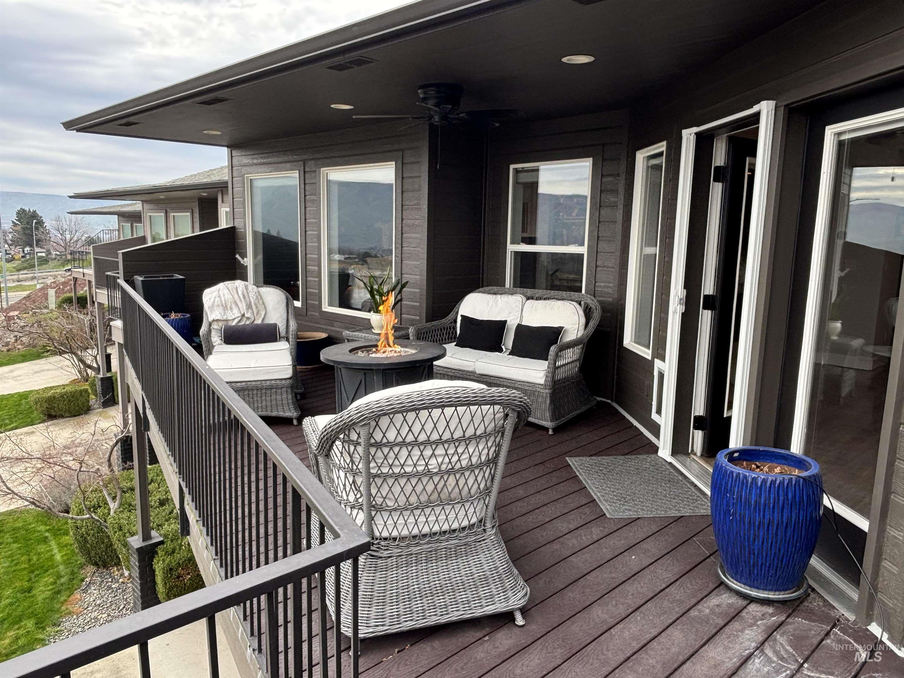 526 Valley Vista Blvd, Lewiston, Idaho 83501-0000, 3 Bedrooms, 3 Bathrooms, Residential For Sale, Price $525,000, 98979062