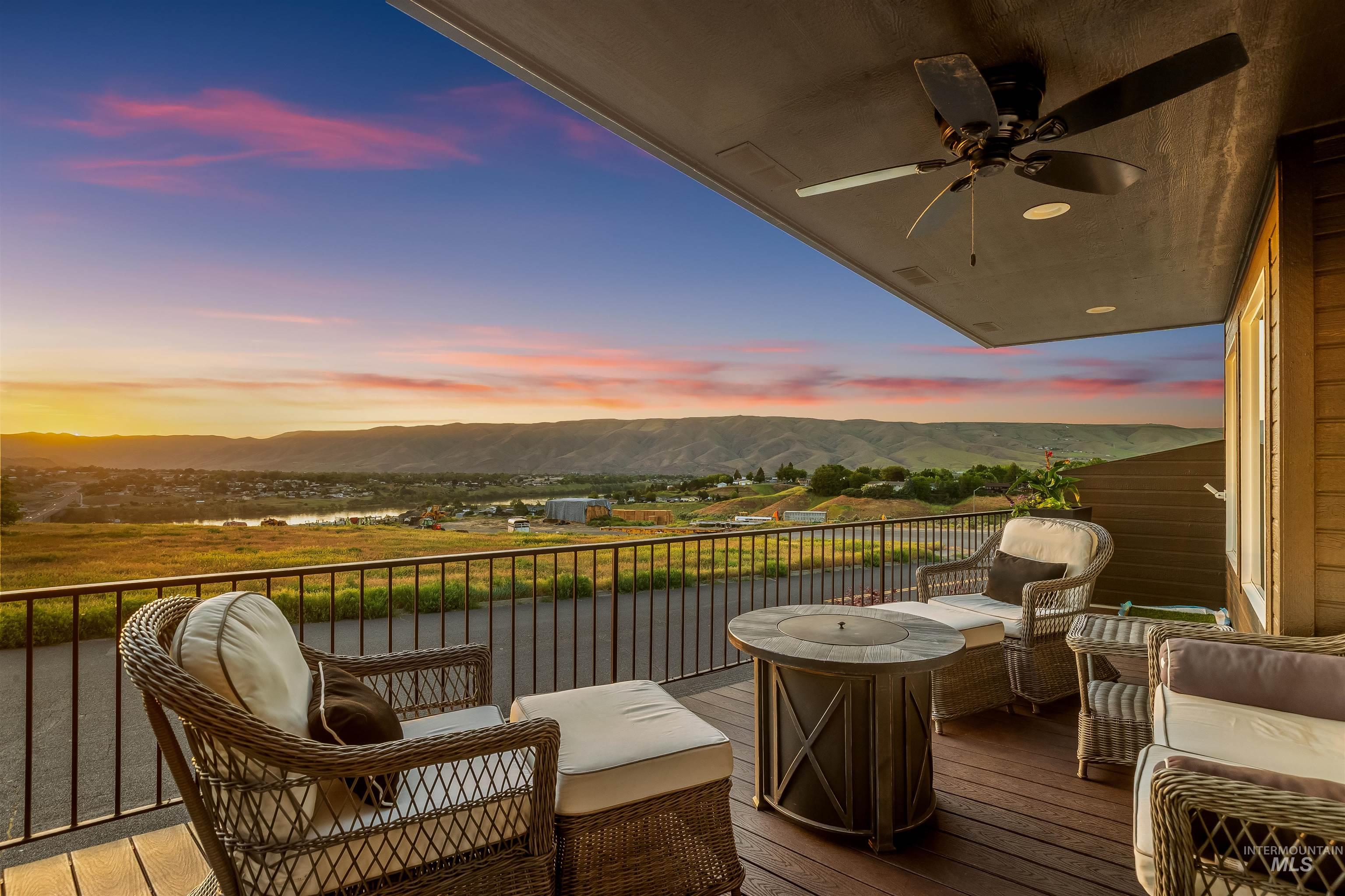 526 Valley Vista Blvd, Lewiston, Idaho 83501-0000, 3 Bedrooms, 3 Bathrooms, Residential For Sale, Price $495,000, 98979062