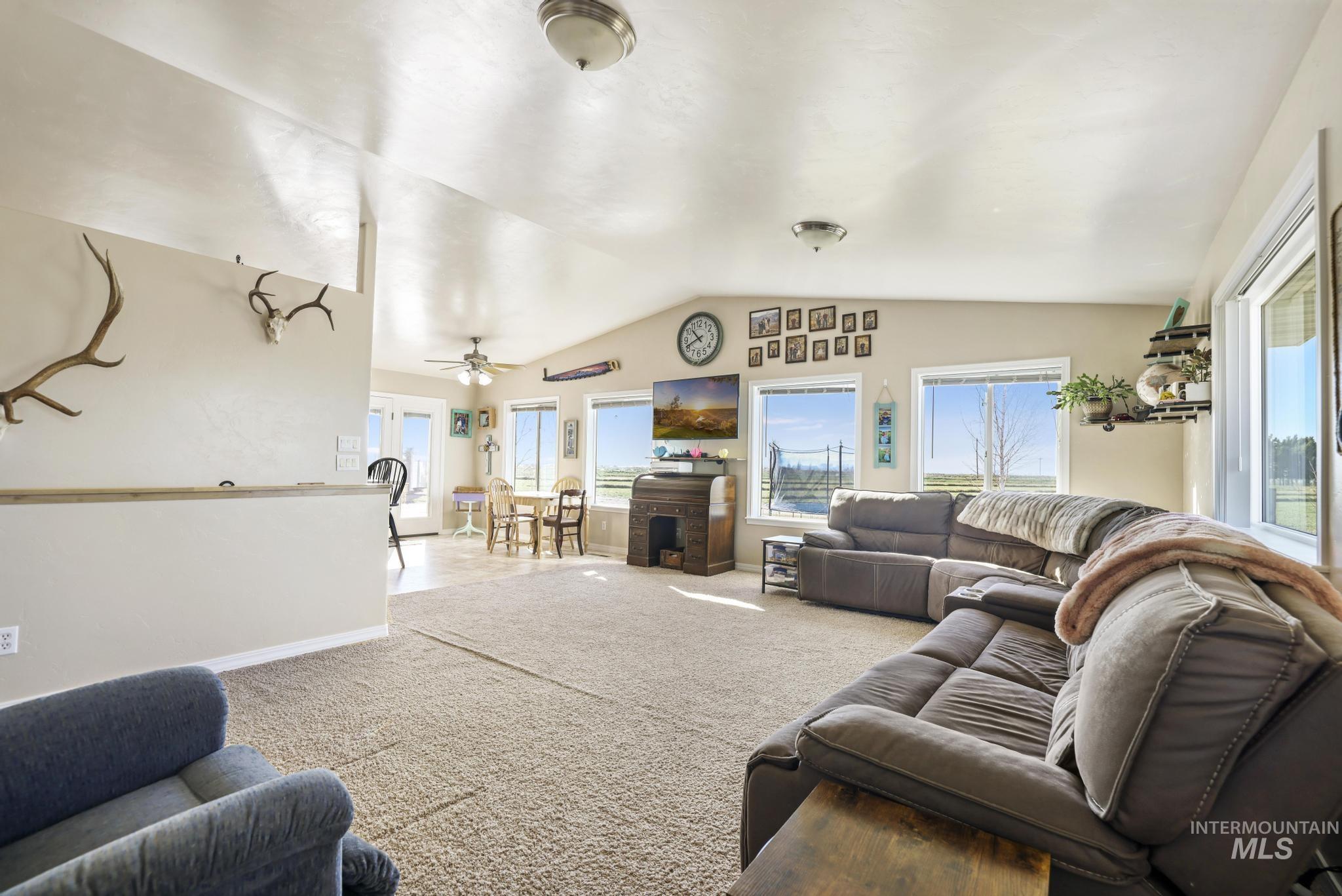 256 E 265 Lane N, Rupert, Idaho 83350-0000, 5 Bedrooms, 3 Bathrooms, Residential For Sale, Price $650,000, 98979064