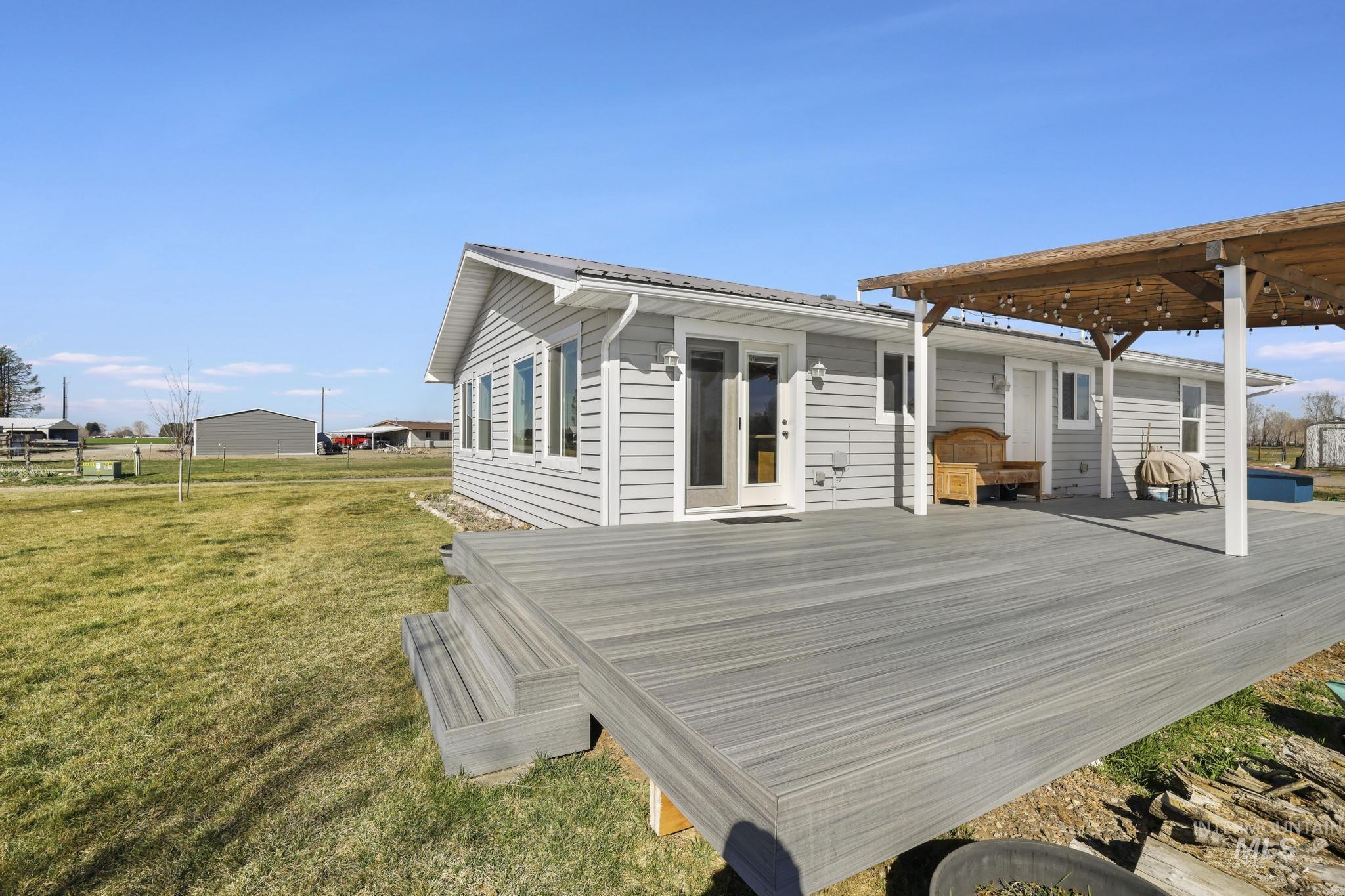 256 E 265 Lane N, Rupert, Idaho 83350-0000, 5 Bedrooms, 3 Bathrooms, Residential For Sale, Price $650,000, 98979064